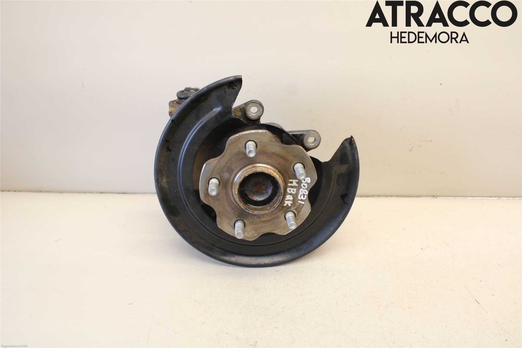 Toyota AURIS 13-19 Spindel Hb
