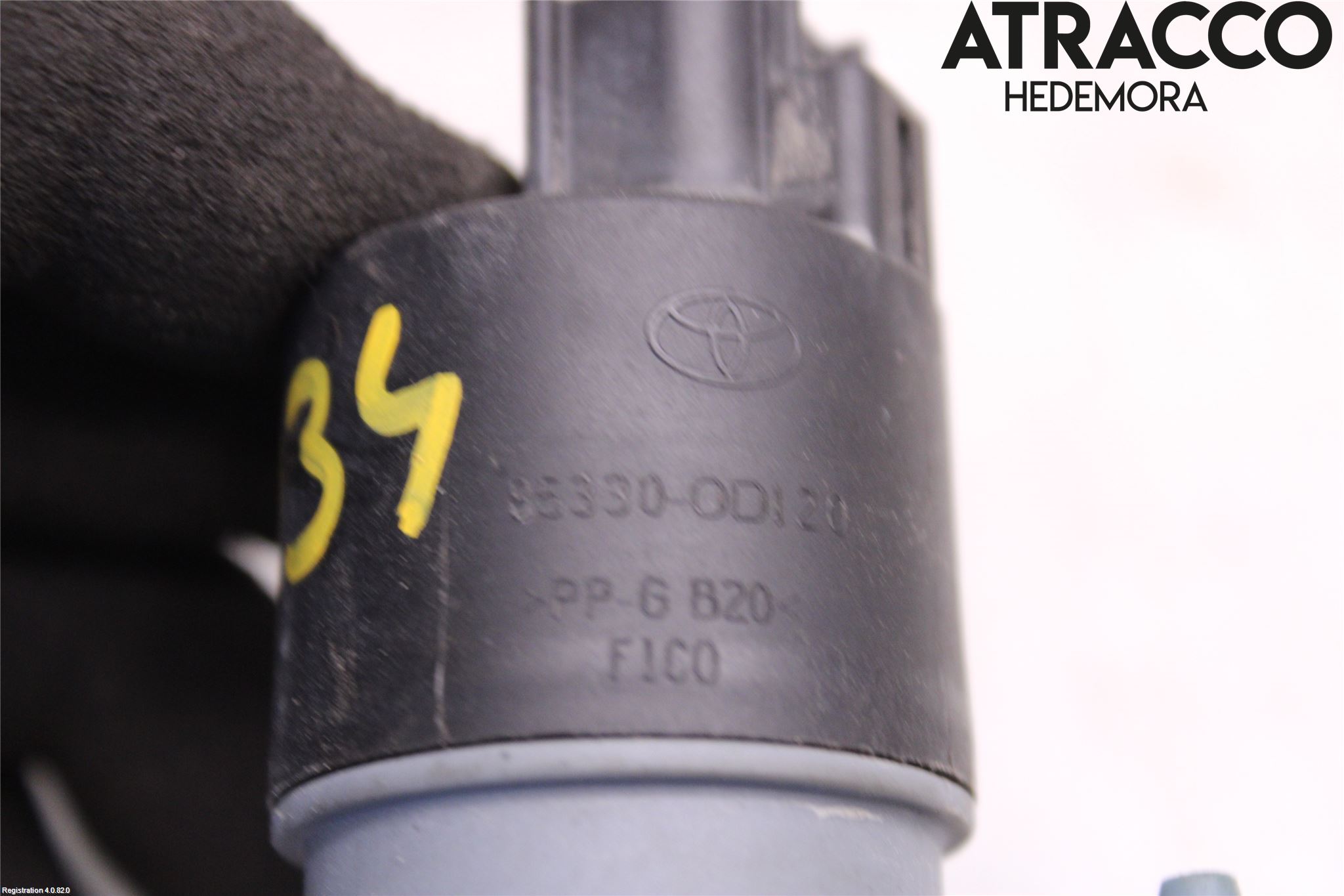 Toyota YARIS XP130 15-20 Spylerpumpe Frontrute