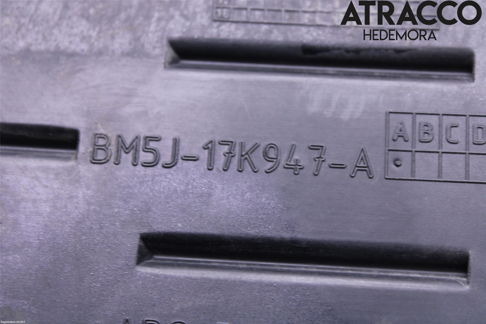 Ford FOCUS 11-14 Grilldel Venstre