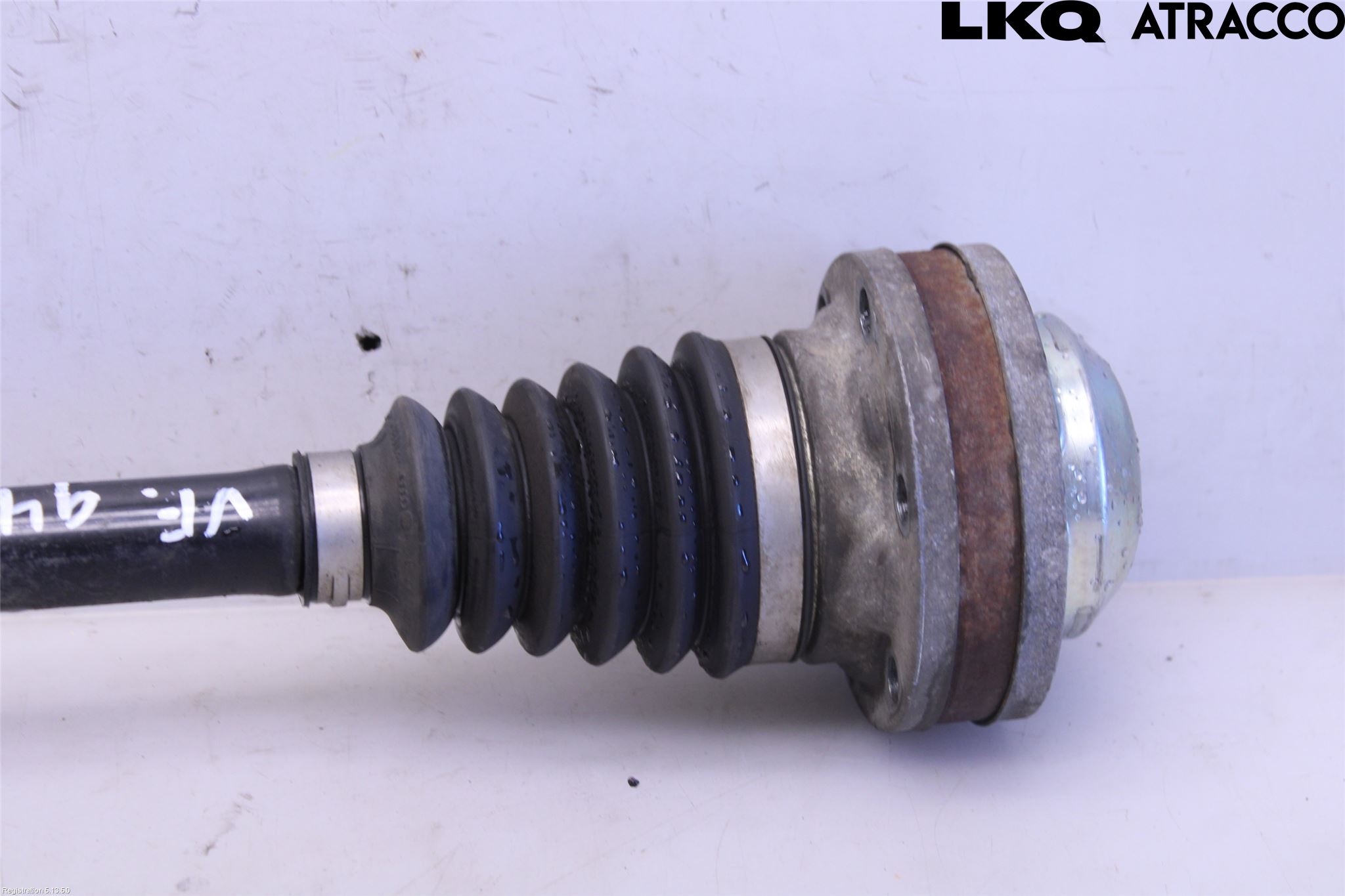 Volkswagen VW CADDY 11-15 Drivaksel Foran Kompl Venstre