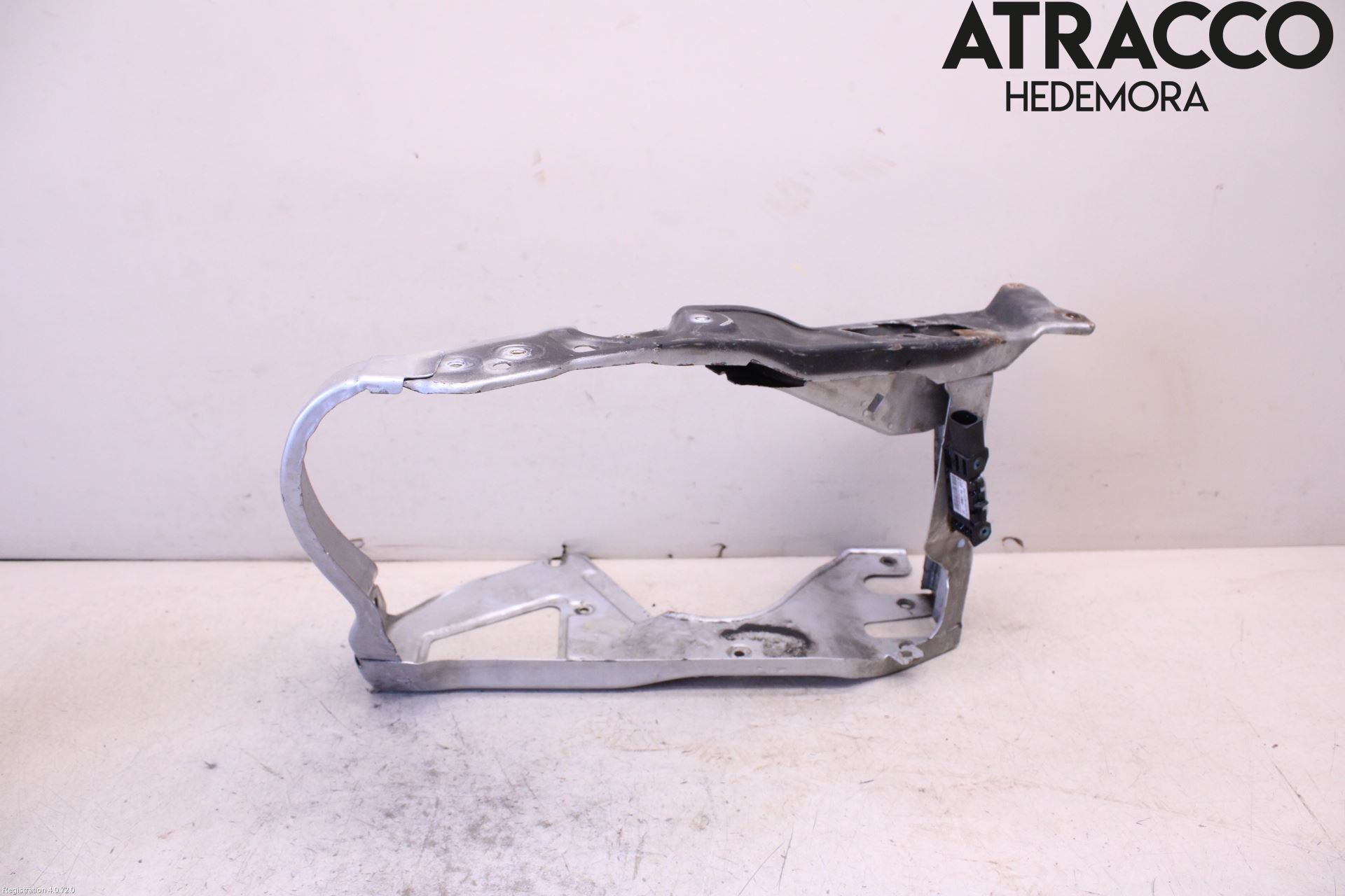 Mercedes-Benz MB S-KLASS (W220)  99-05 Frontlykt Holder-Feste