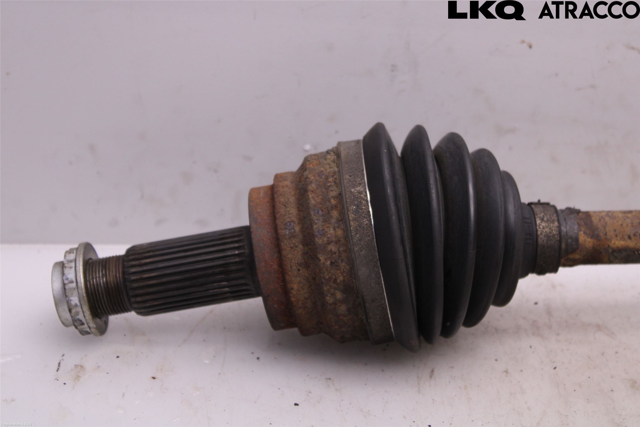 BMW X6 E71/E72   08-14 Drivaksel Foran Kompl Venstre