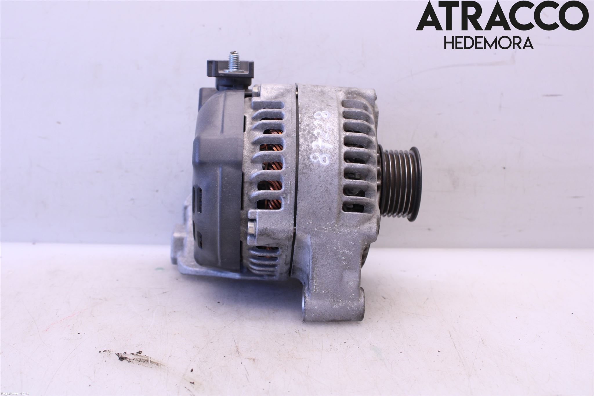 Mini COOPER CLUBMAN F54 16- Dynamo