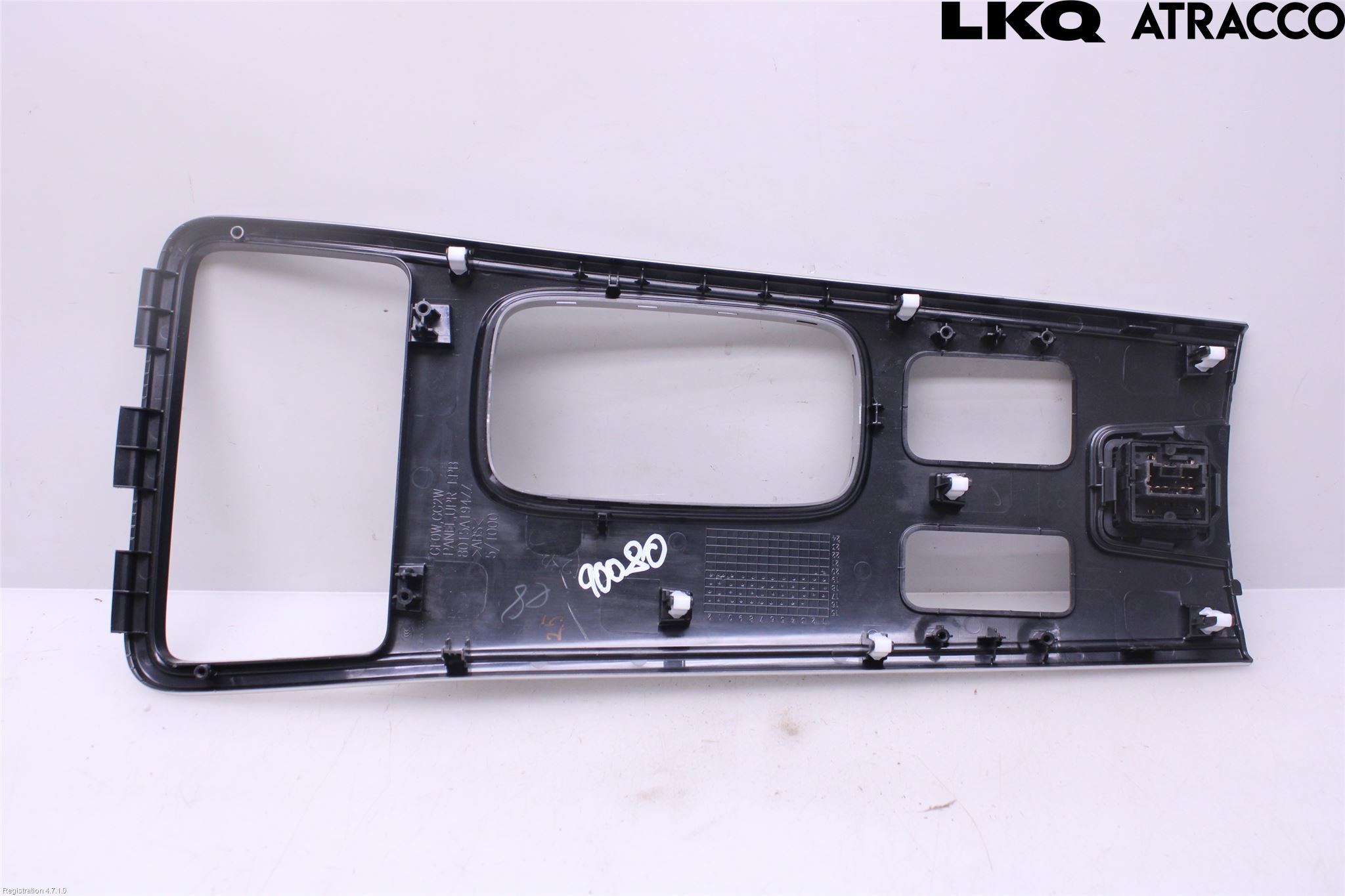 Mitsubishi OUTLANDER 13-21 Instrumentkonsoll Midt