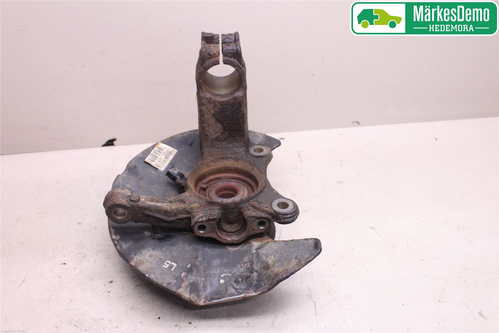 Volkswagen VW TRANSP/CARAVELLE (T5) 04-15 Spindel Vf