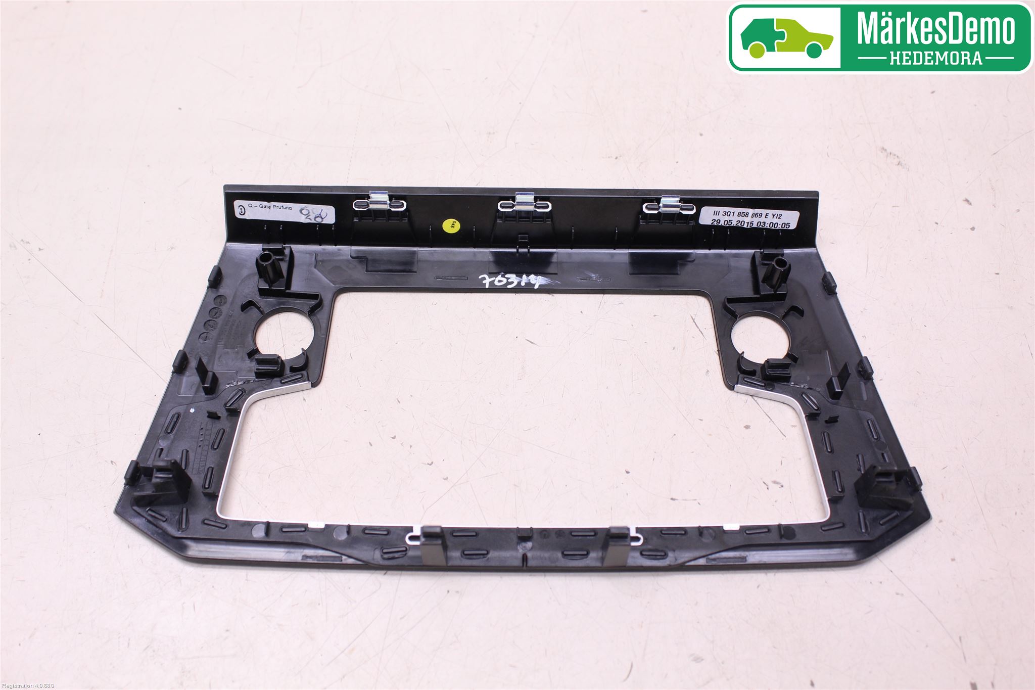 Volkswagen VW PASSAT 15-19 Innr Radio Ramme