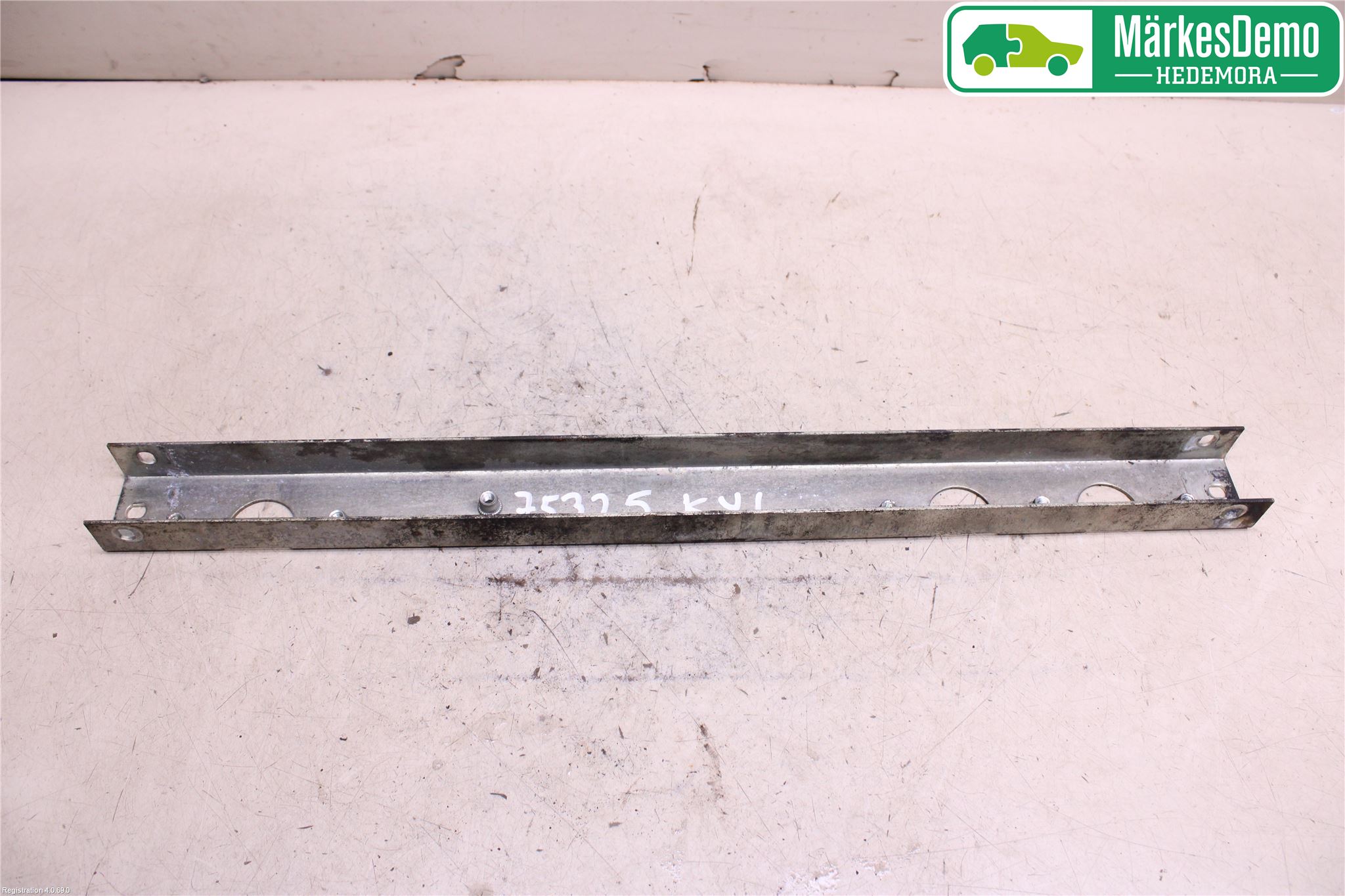 Mopedbil Microcar MICROCAR M. GO Radiator Feste - Ramme - Bjelk