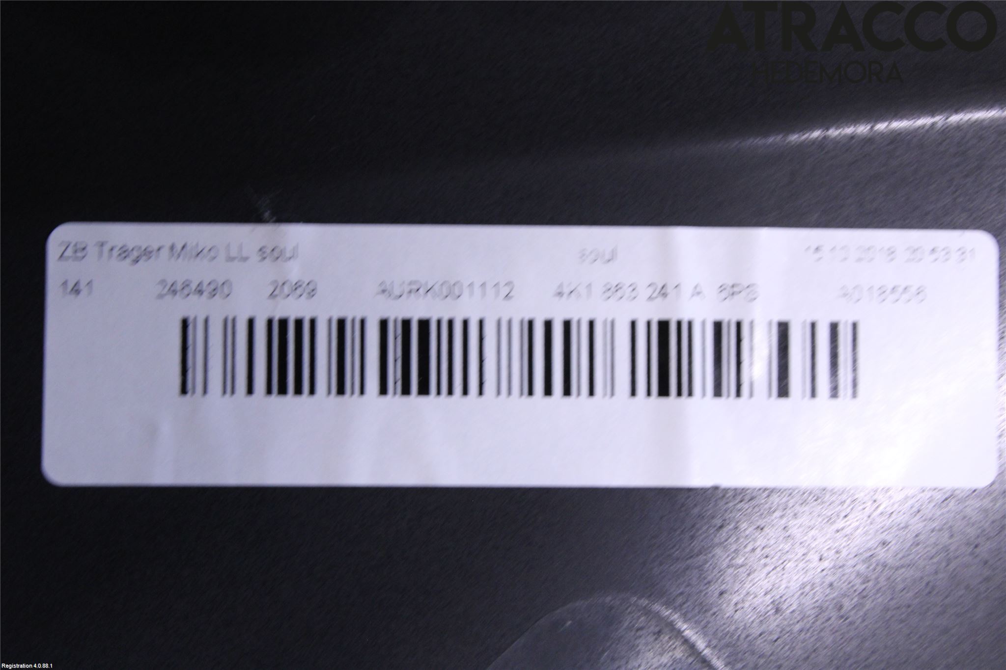 Audi A6 F2/C8 19- Innr Konsoll-Lomme
