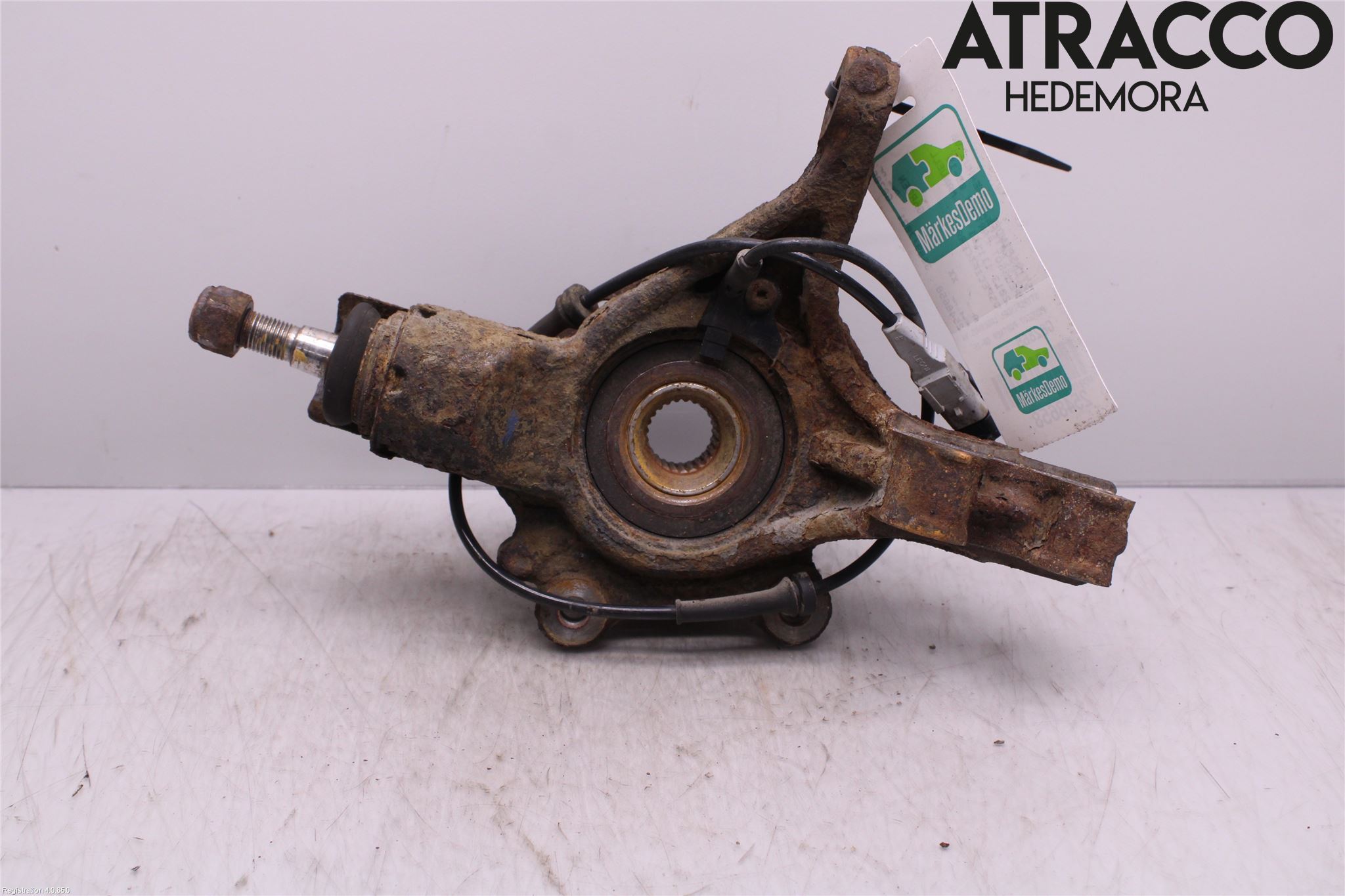 Peugeot PARTNER 08-15 Spindel Vf