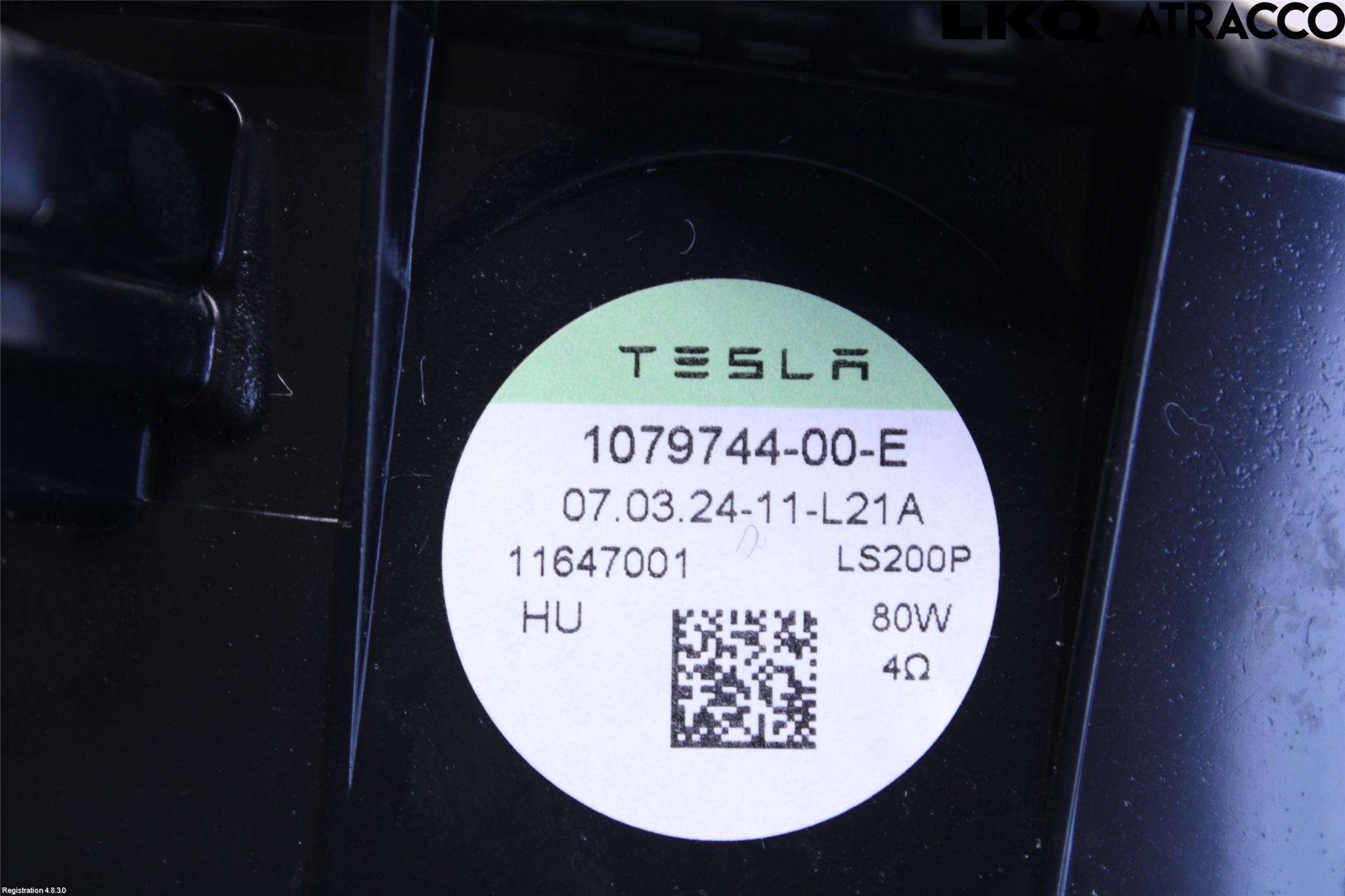Tesla MODEL Y 21- Innr Høyttaler