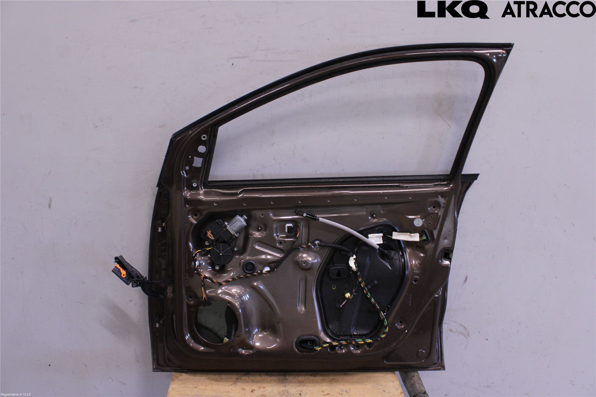 Volkswagen VW POLO 10-17 Dør 4D Foran Høyre