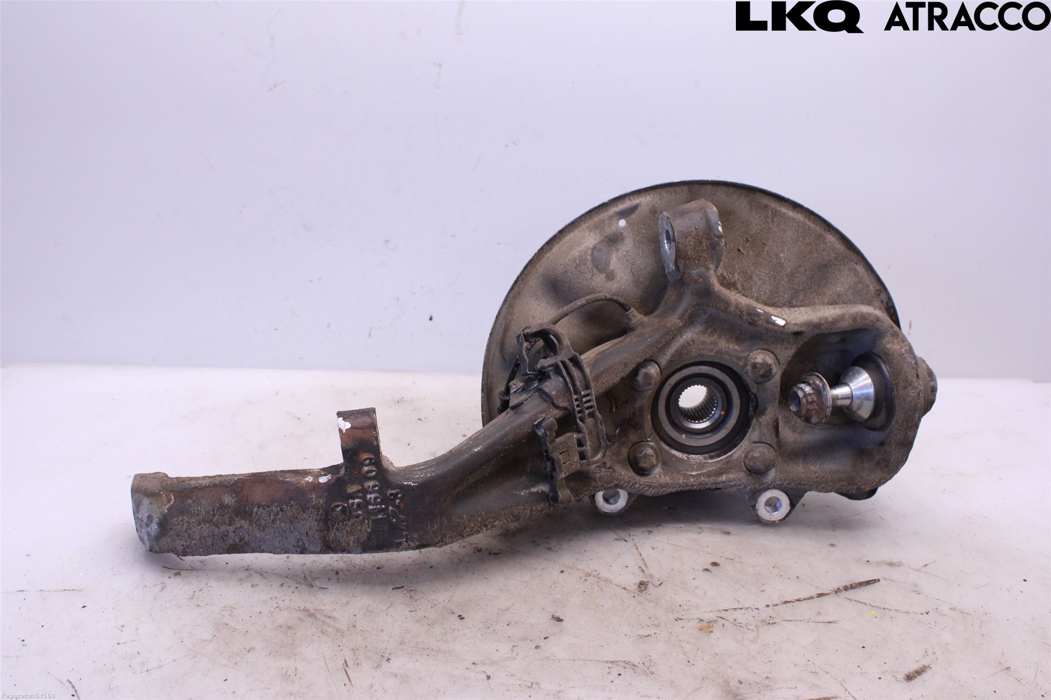 Mercedes-Benz MB ML/GLE-KLASS (W166) 12-18 Spindel Vf