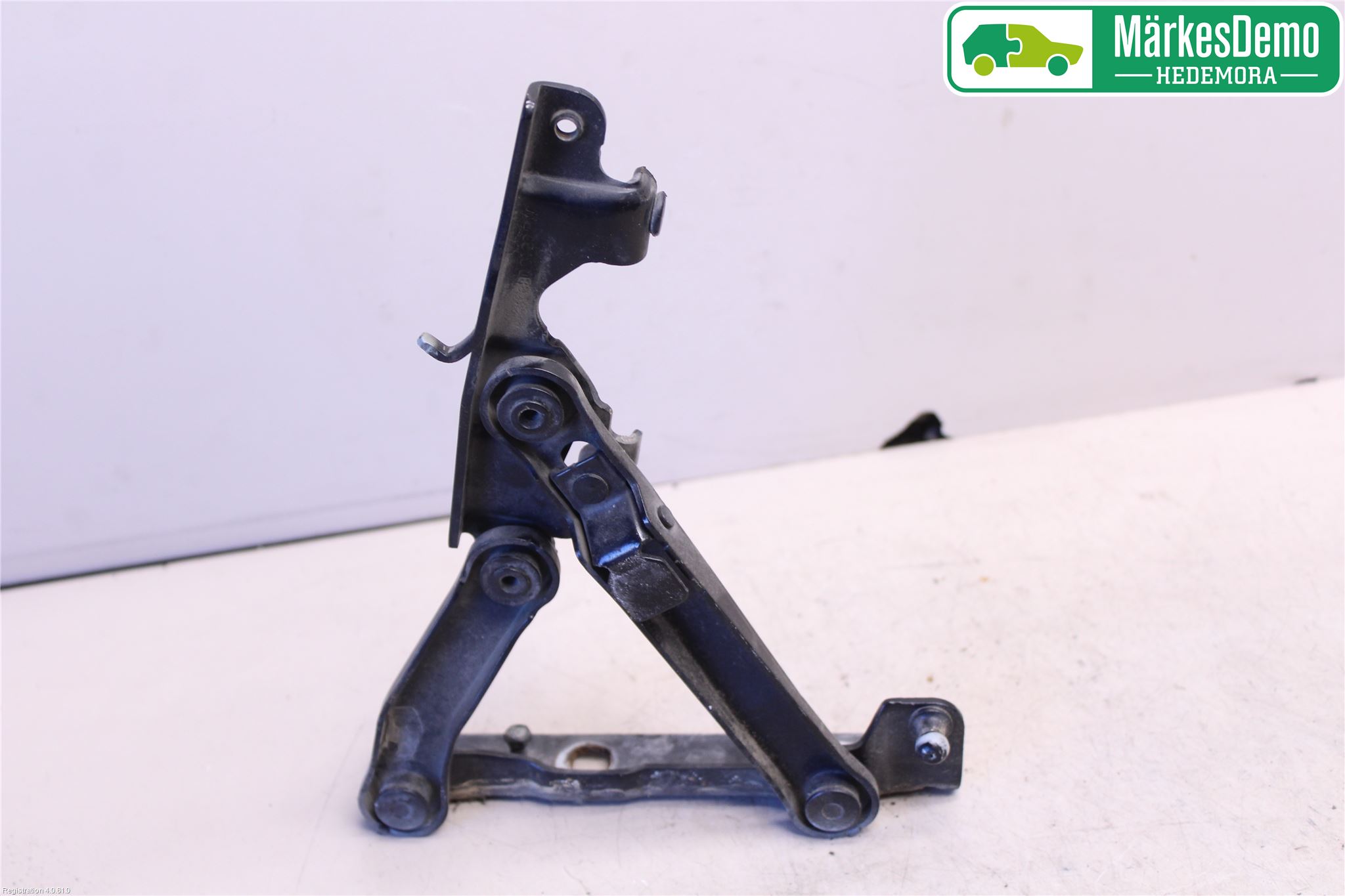 Mercedes-Benz MB CLS (C219) 03-11 Panser Hengsel - Hengsler