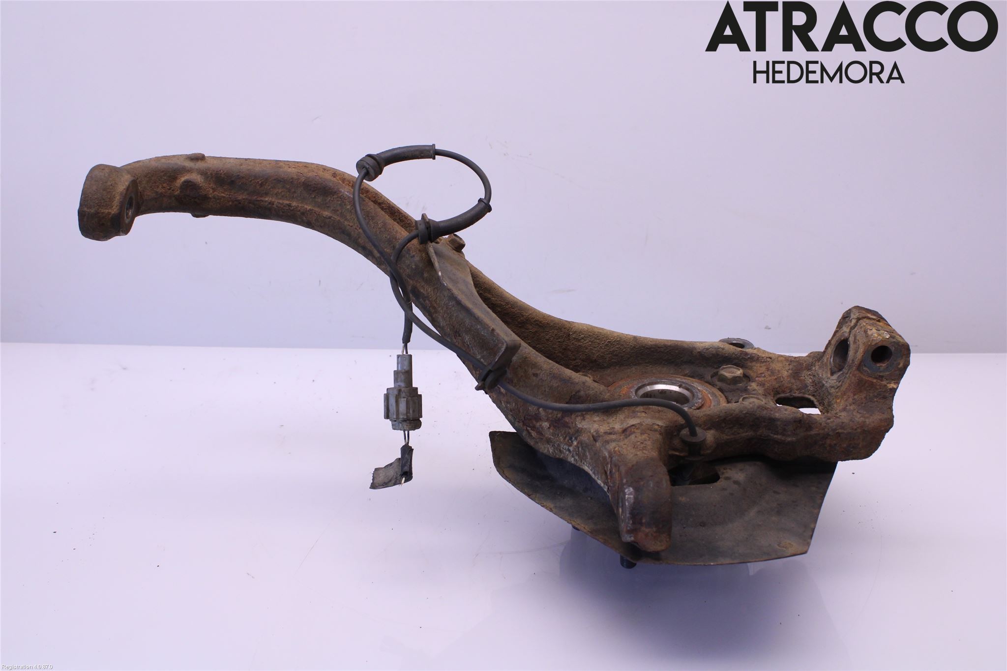 Nissan NAVARA 05-16 Spindel Vf