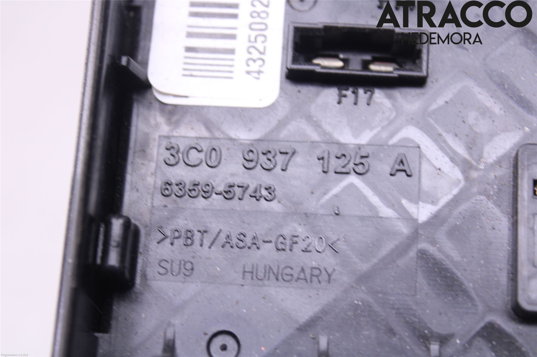 Volkswagen VW PASSAT 11-14 Sikringsboks - Elsentral