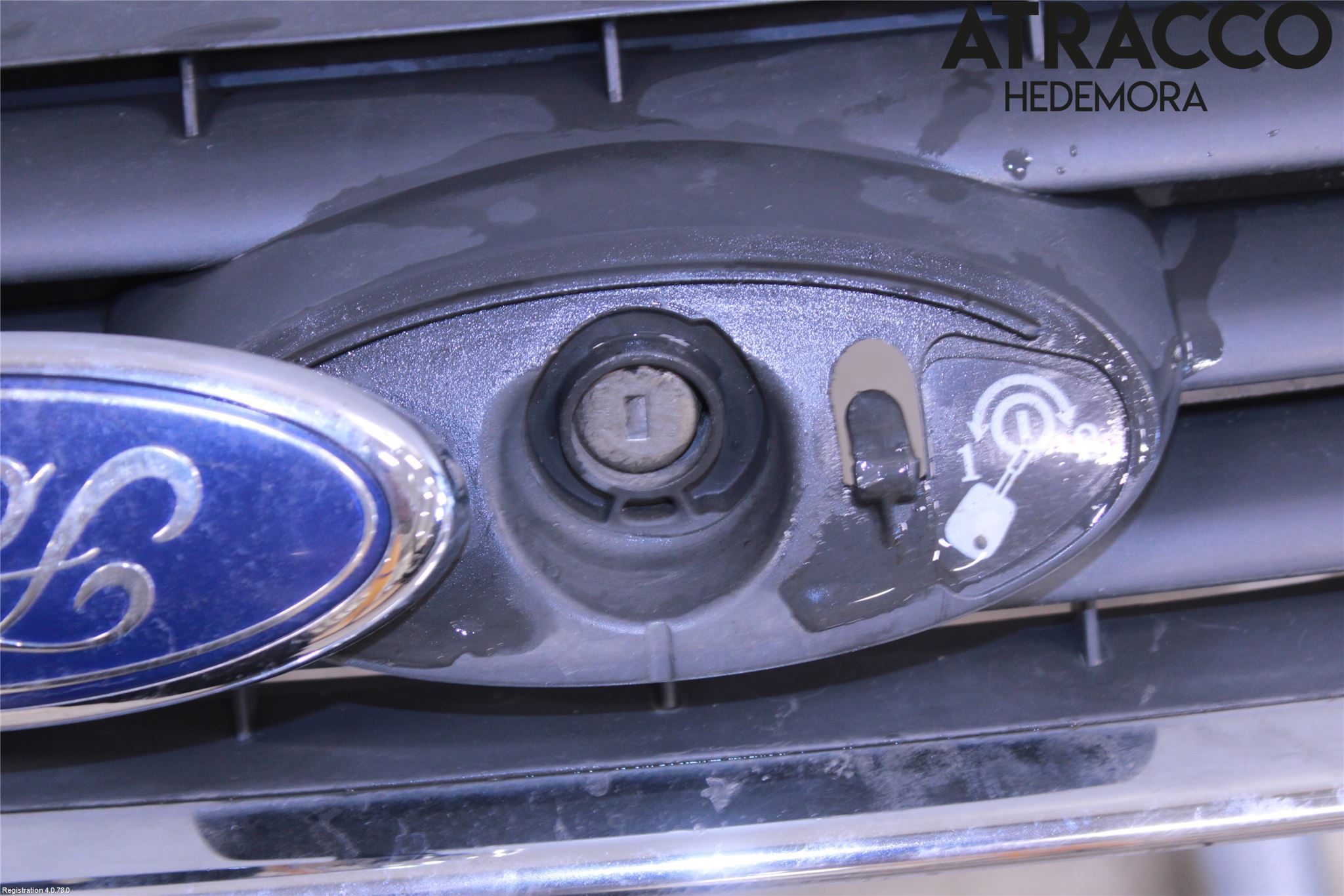 Ford KUGA 08-12 Grill Komplett