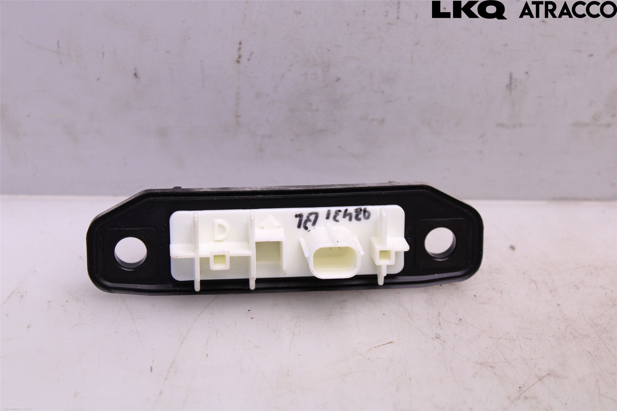 Toyota YARIS XP21 20- Bakluke Handtak Ytre