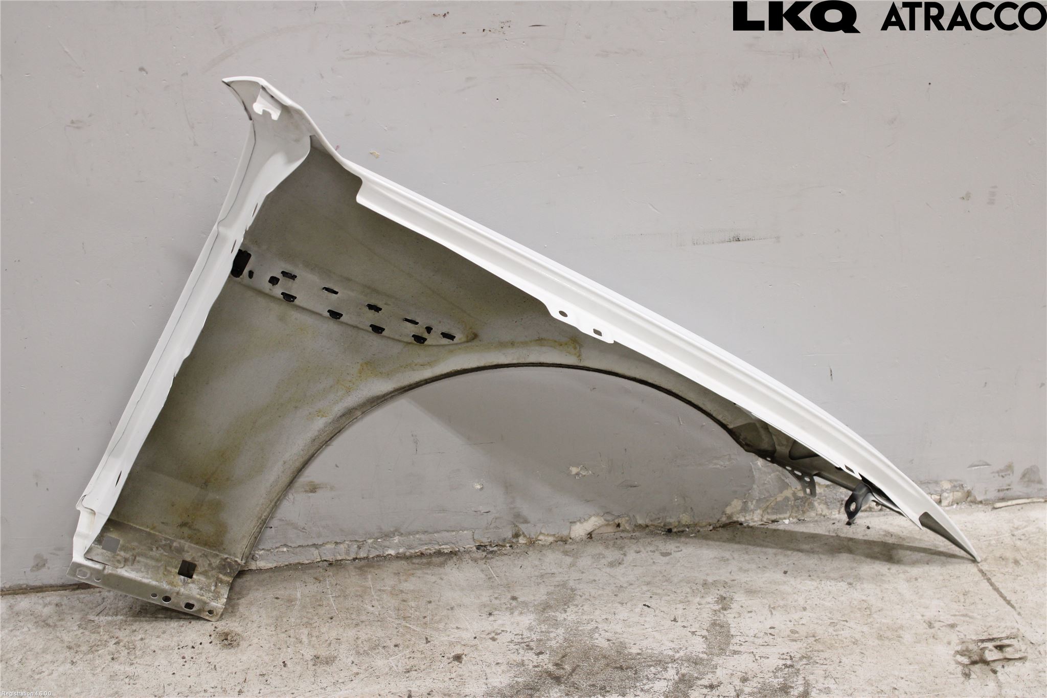 Jaguar XE (X760) 15-24 Skjerm Foran Venstre