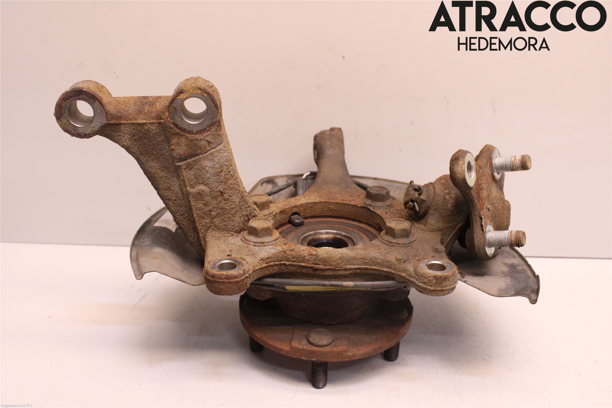 Toyota RAV 4 06-12 Spindel Hf
