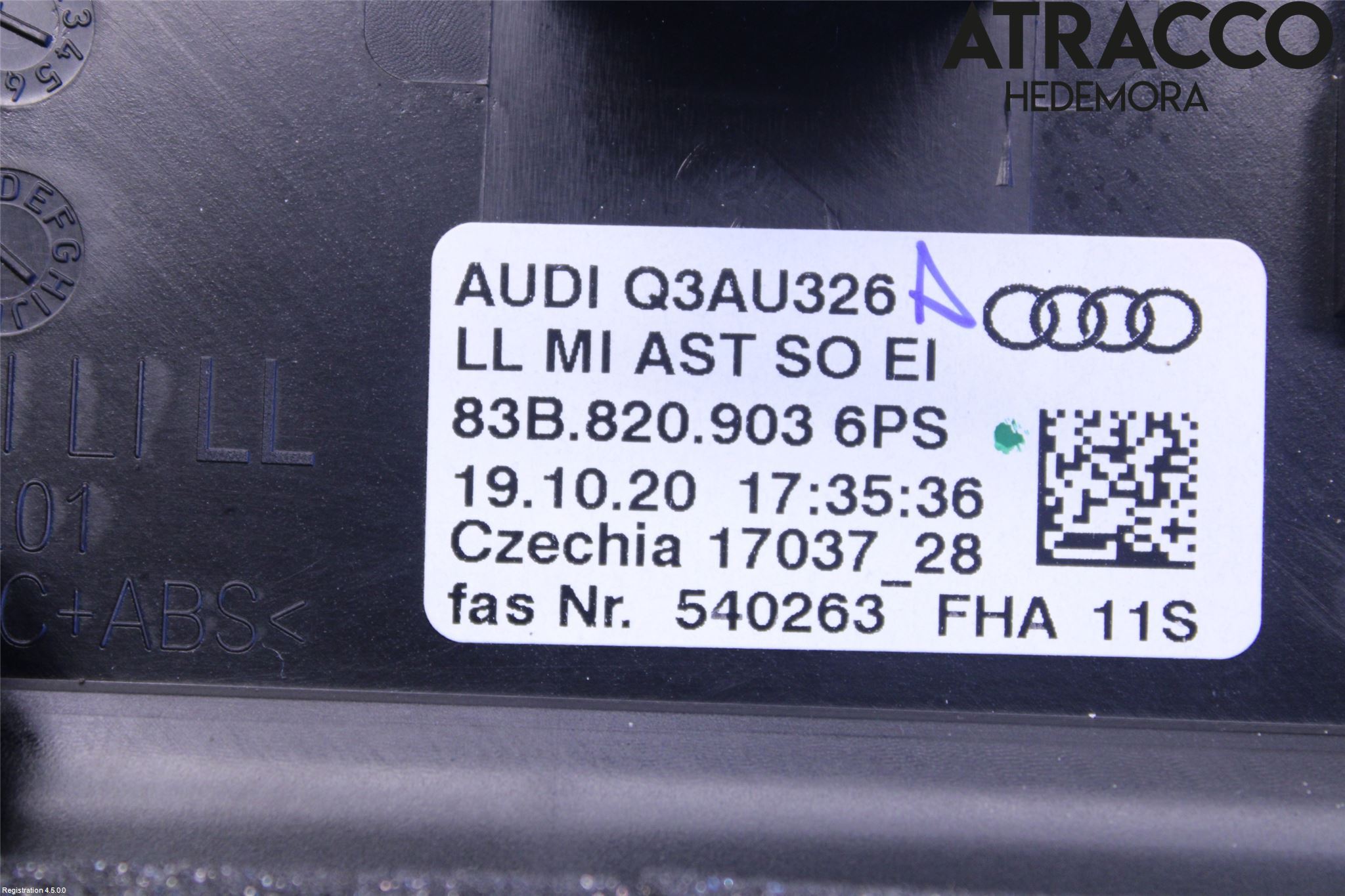 Audi Q3 F3 19- Dashbord Kanal - Dyse