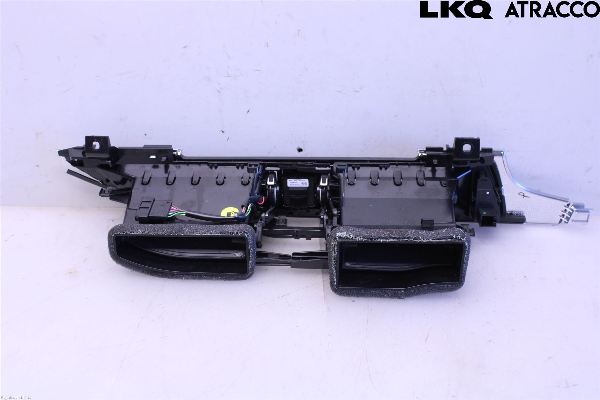 Audi A6 ALLROAD 12-18 Dashbord Kanal - Dyse
