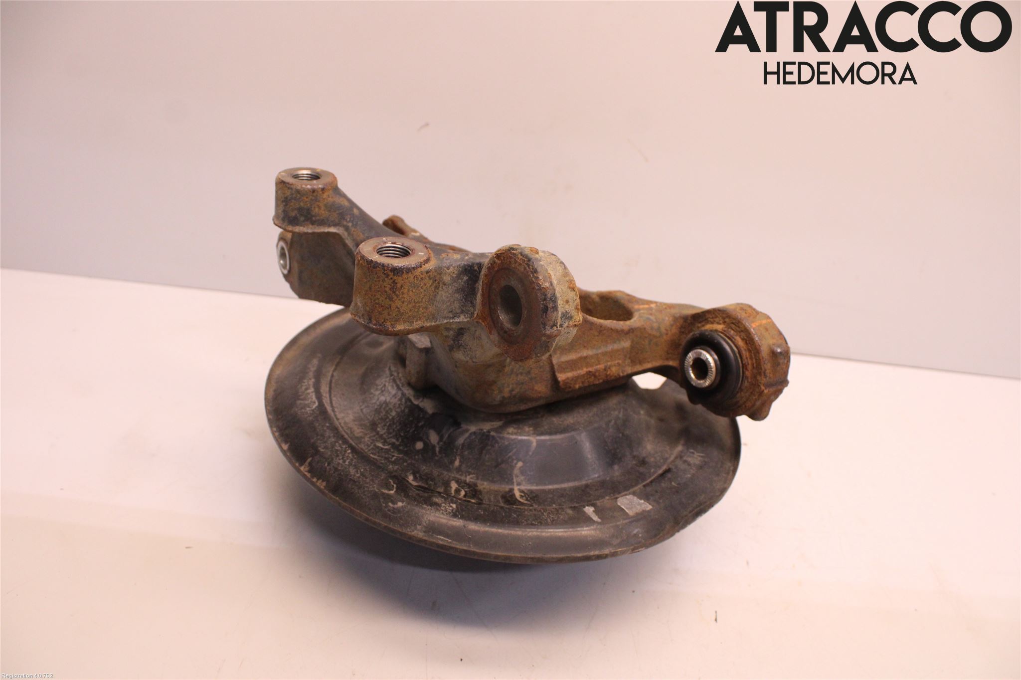 Toyota AURIS 13-19 Spindel Hb