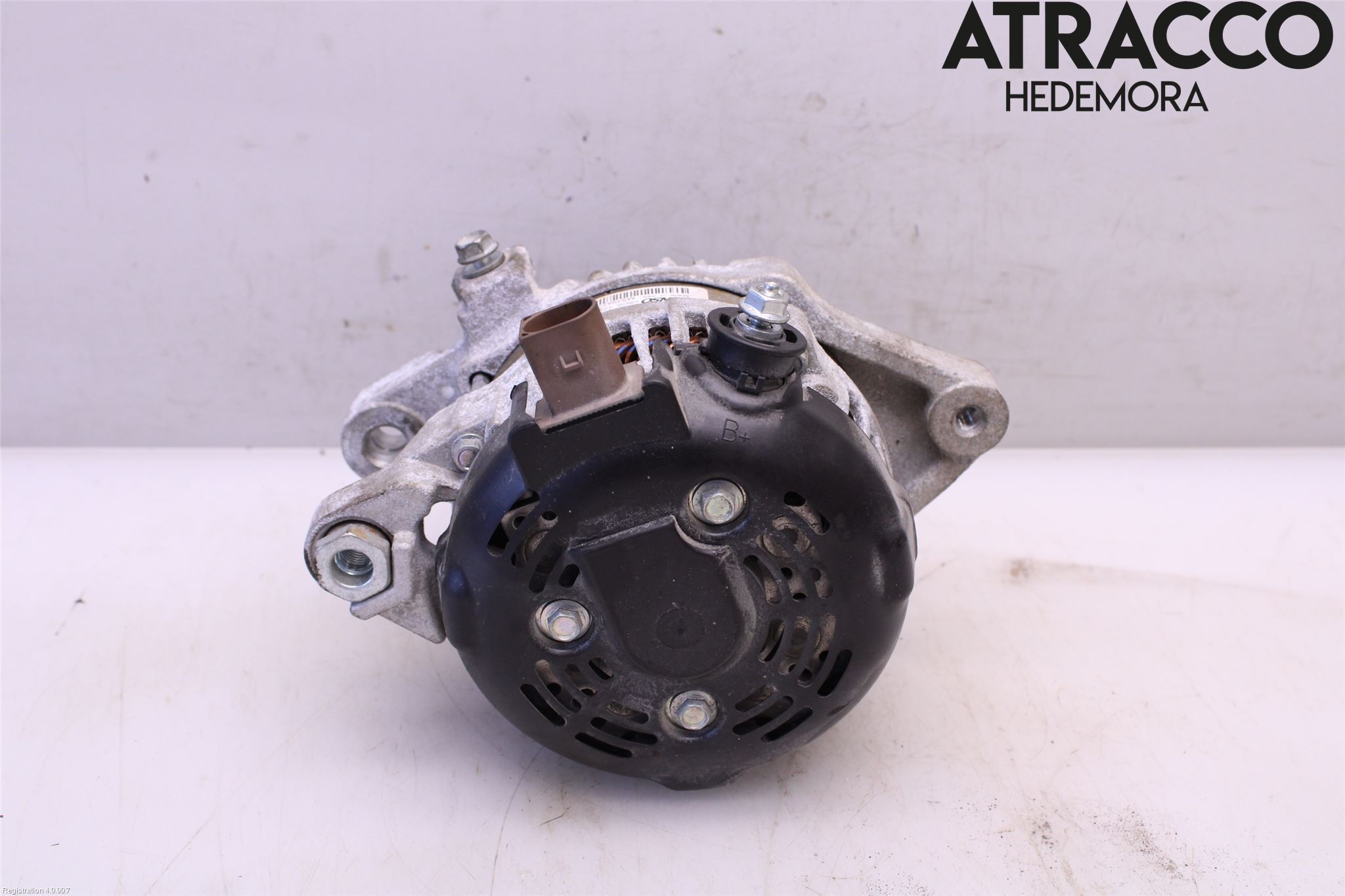 Toyota AVENSIS 16-18 Dynamo
