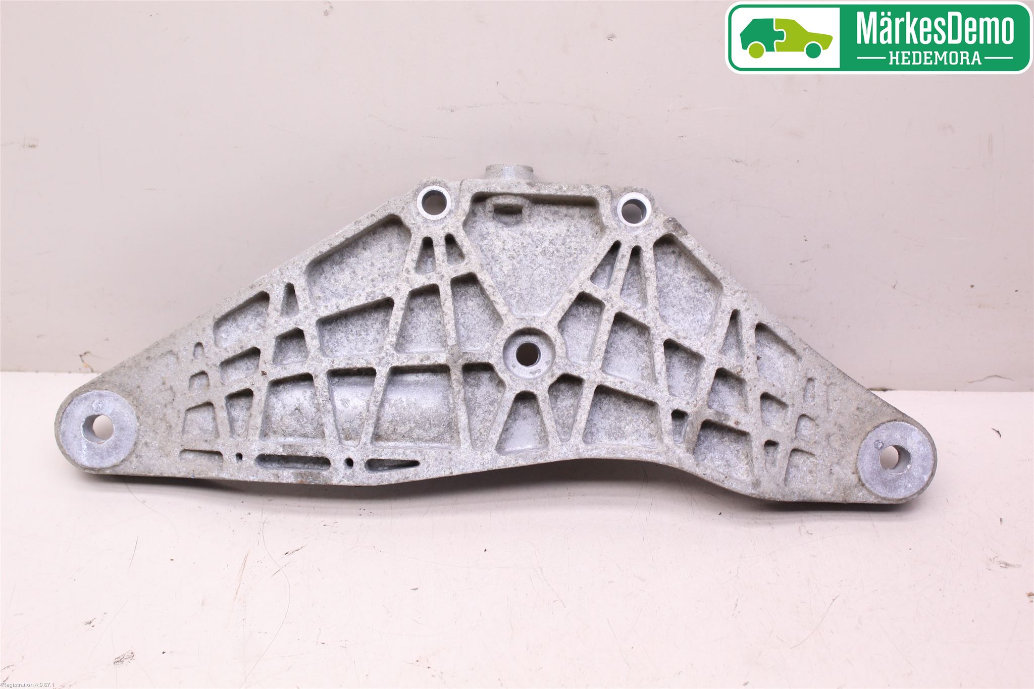 Audi A4/S4 05-07 Bakaksel Feste
