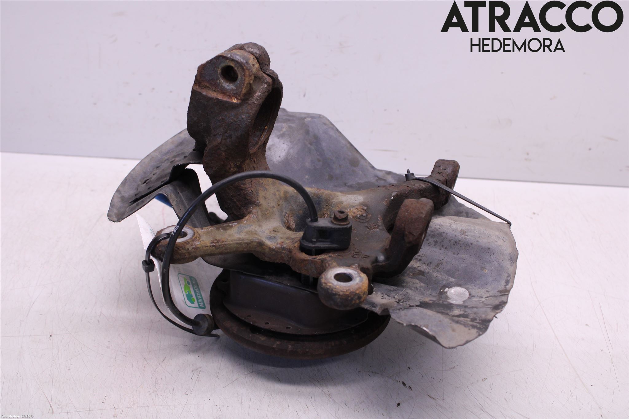BMW 3 E46      98-05 Spindel Vf