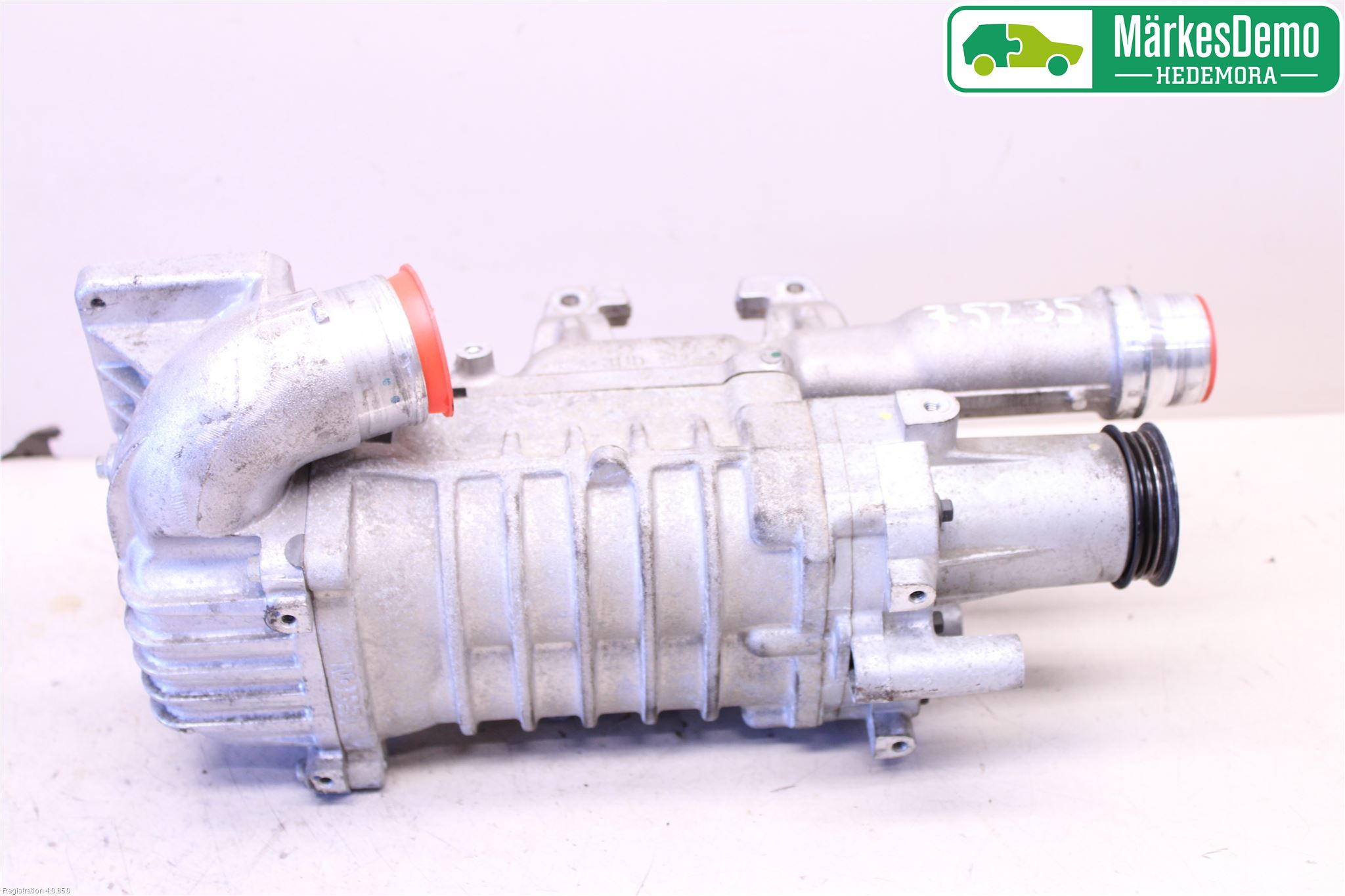 Nissan NOTE E12 14-20 Kompressor Reimdrevet