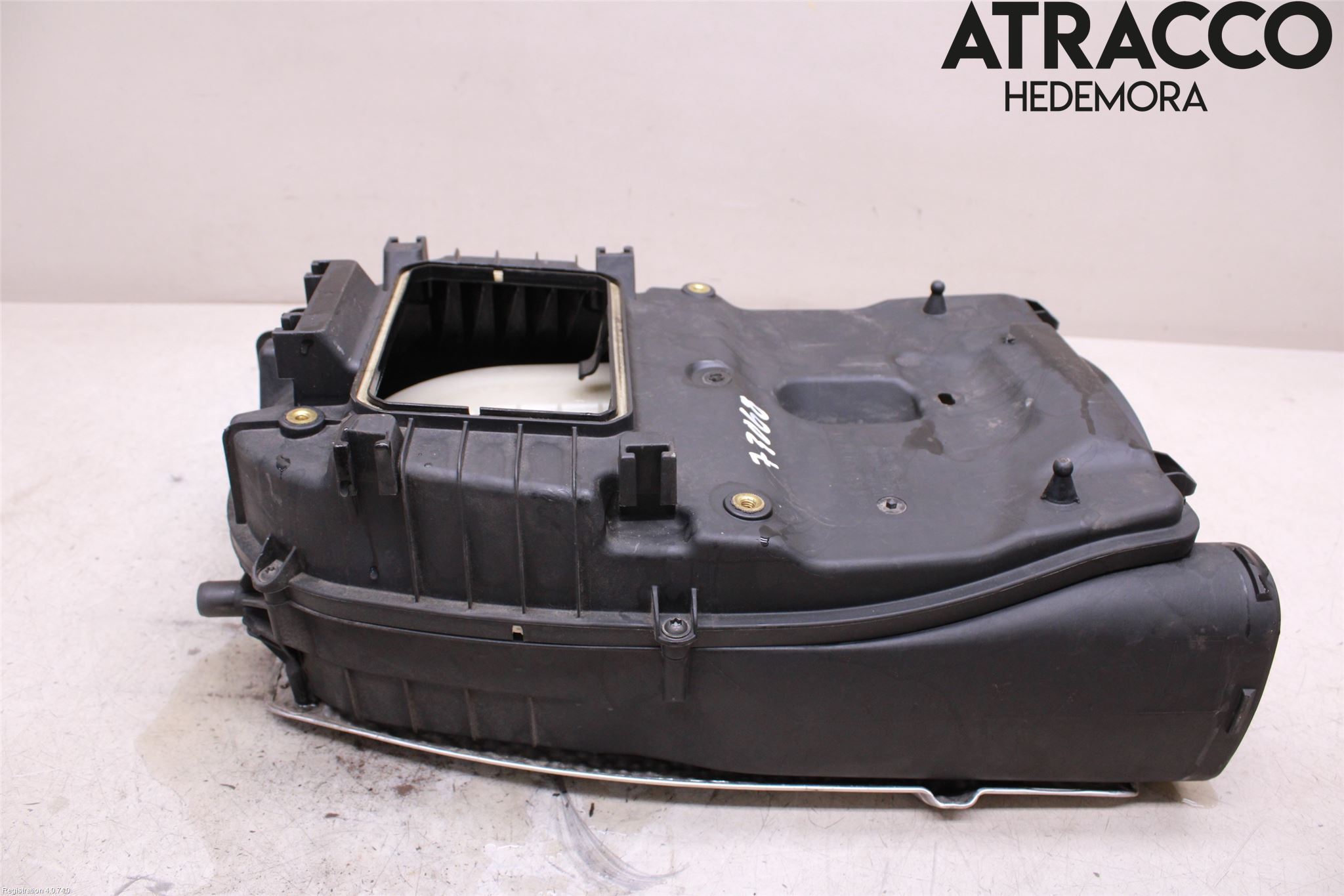 Mercedes-Benz MB E-KLASS (W212) 09-16 Luftfilter Boks