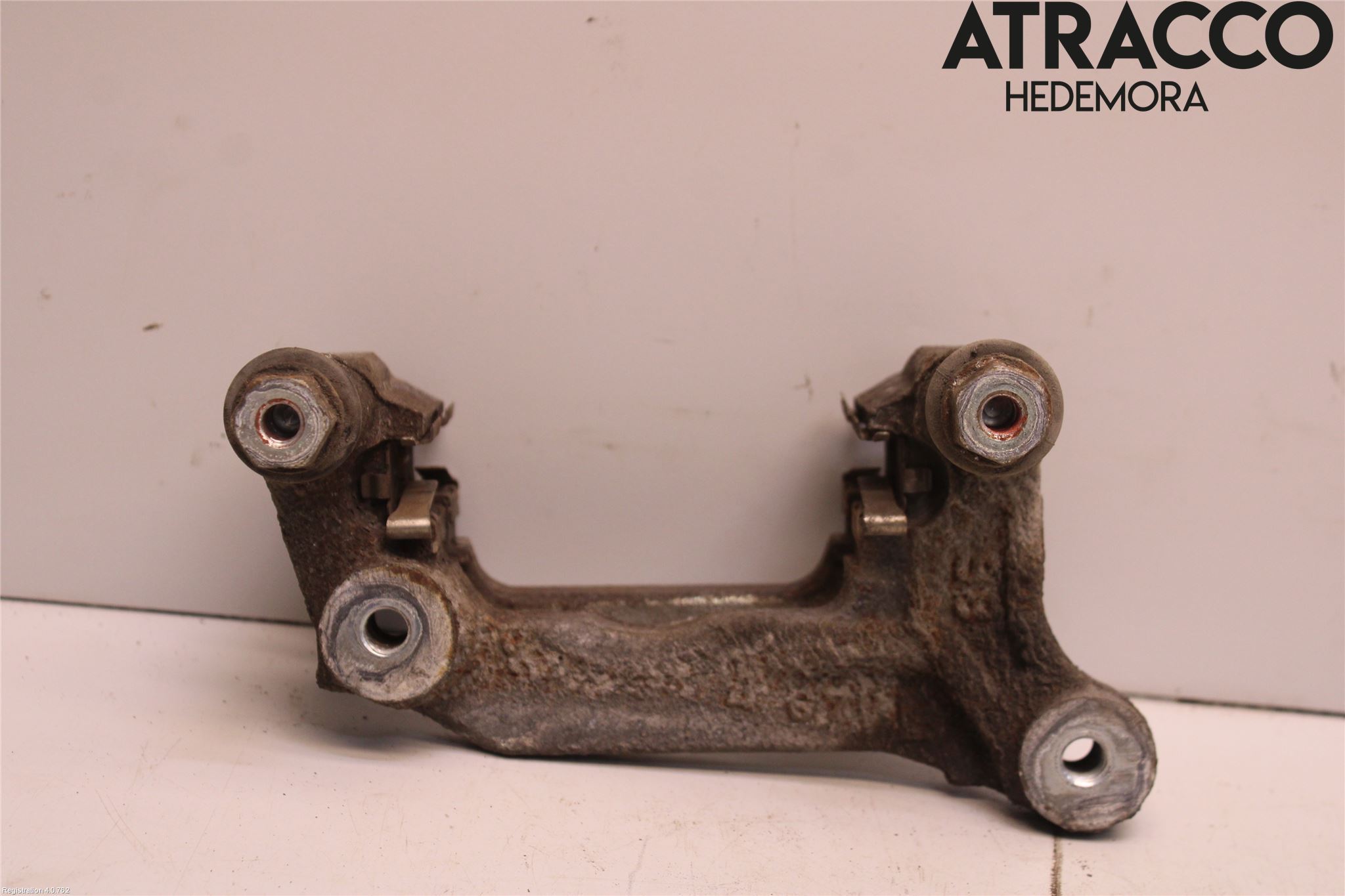 Mitsubishi OUTLANDER 13-21 Bremsecaliper Feste Holder
