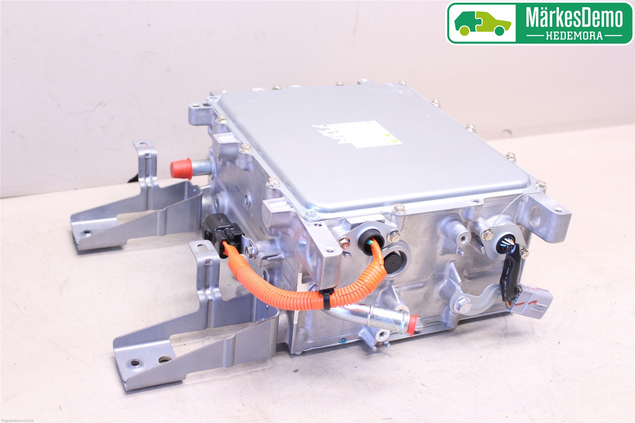 Mitsubishi OUTLANDER 13-21 Batterilader Hybrid