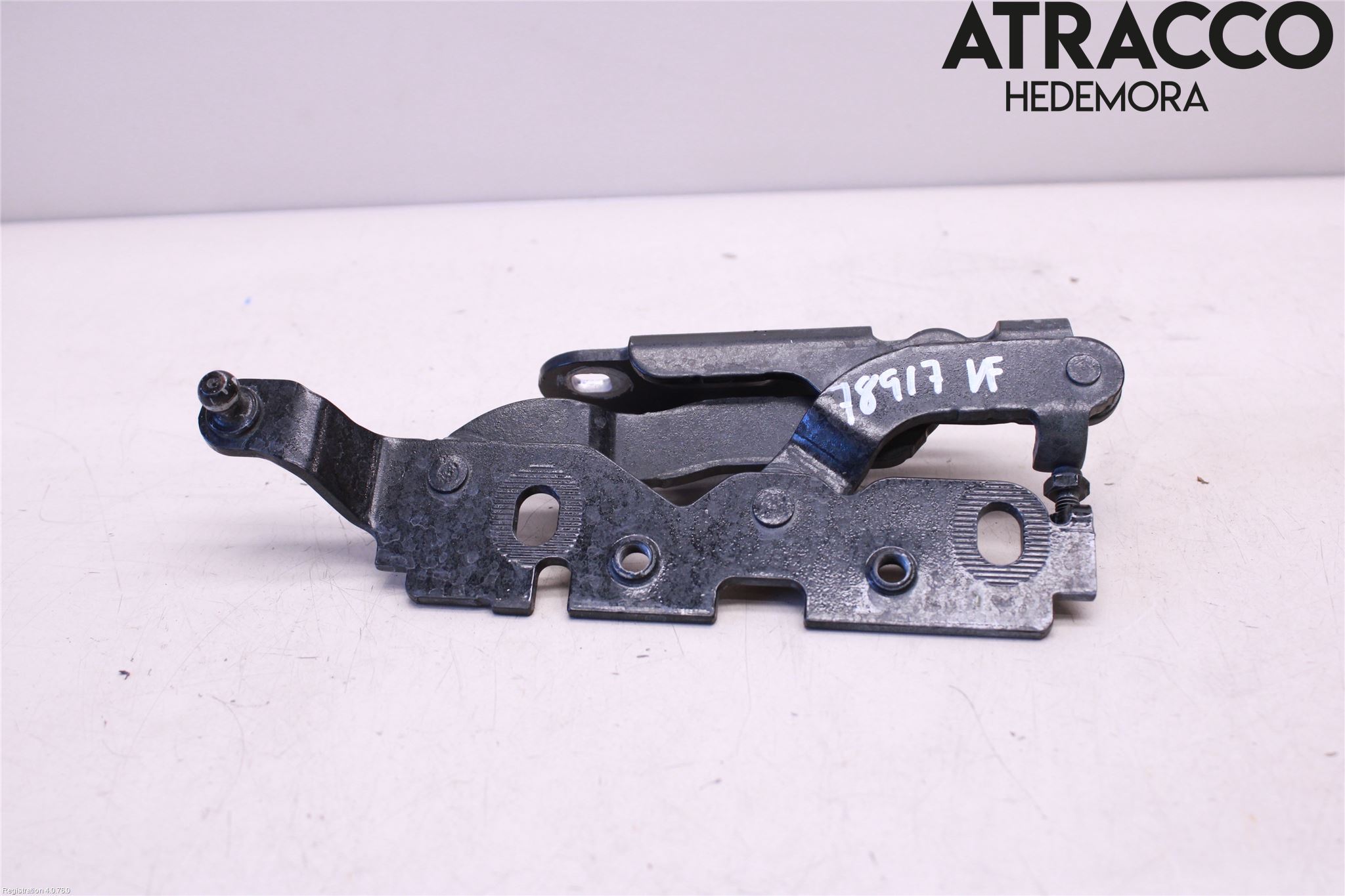 Mercedes-Benz MB C-KLASS (W204) 07-15 Panser Hengsel - Hengsler