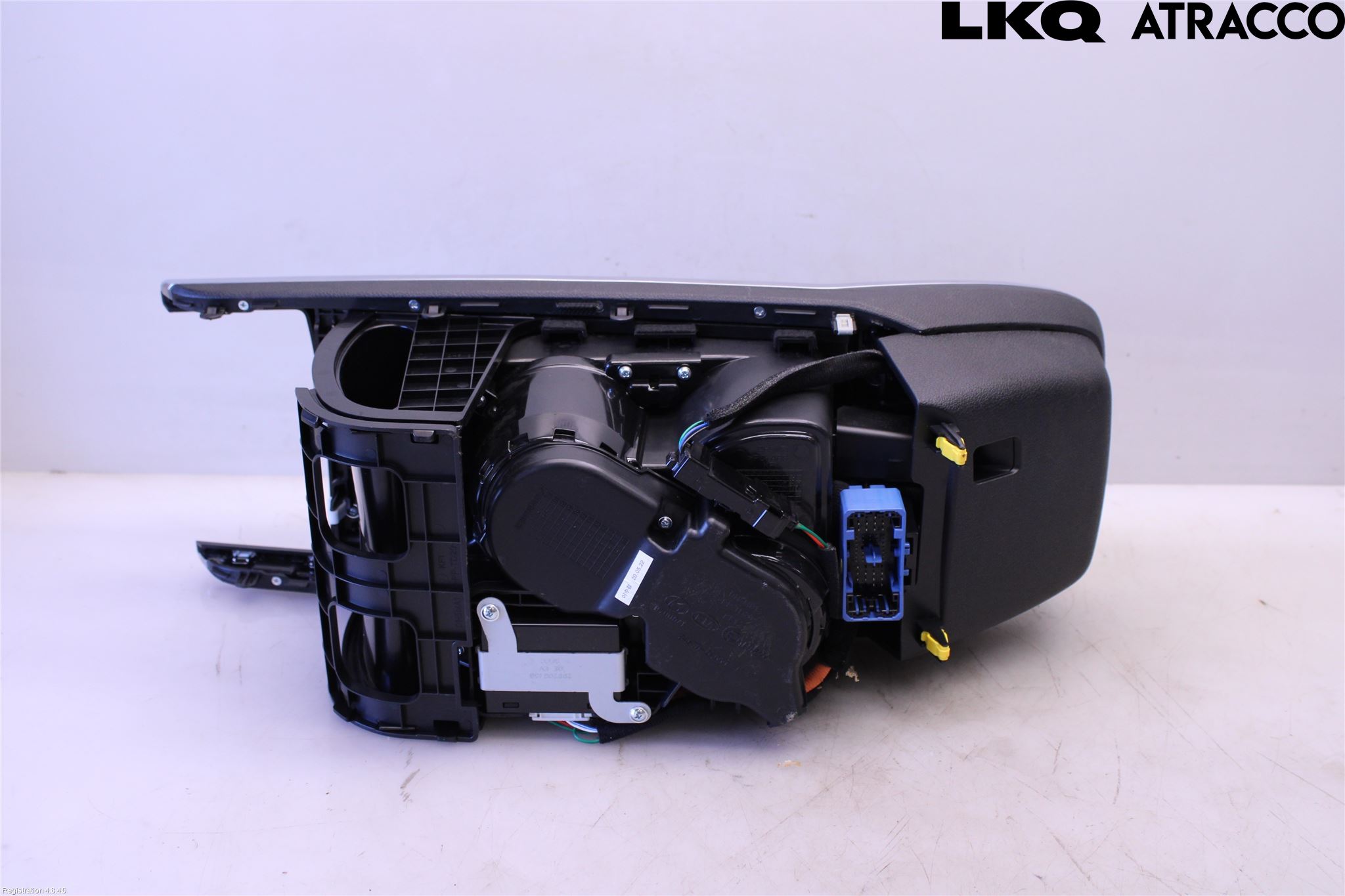 Kia NIRO (DE) 17-22 Instrumentkonsoll Midt