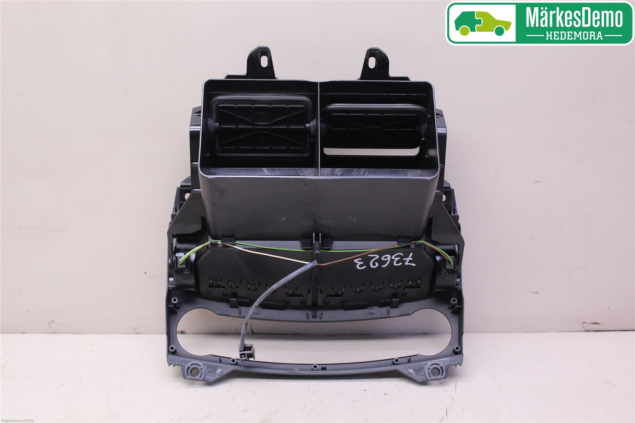 Mercedes-Benz MB E-KLASS (W211) 02-09 Dashbord Kanal - Dyse