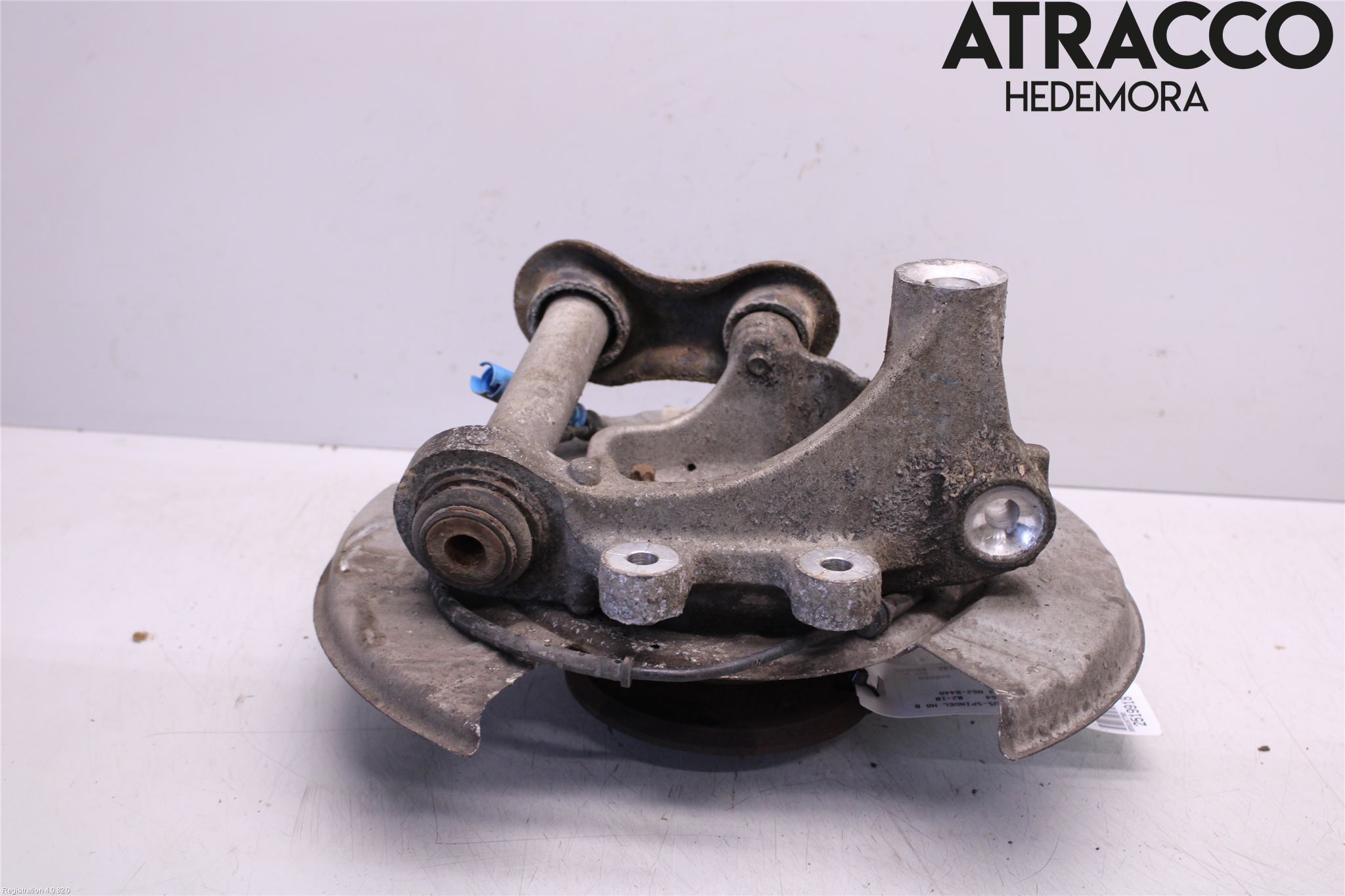BMW 6 E63/64    02-10 Spindel Hb