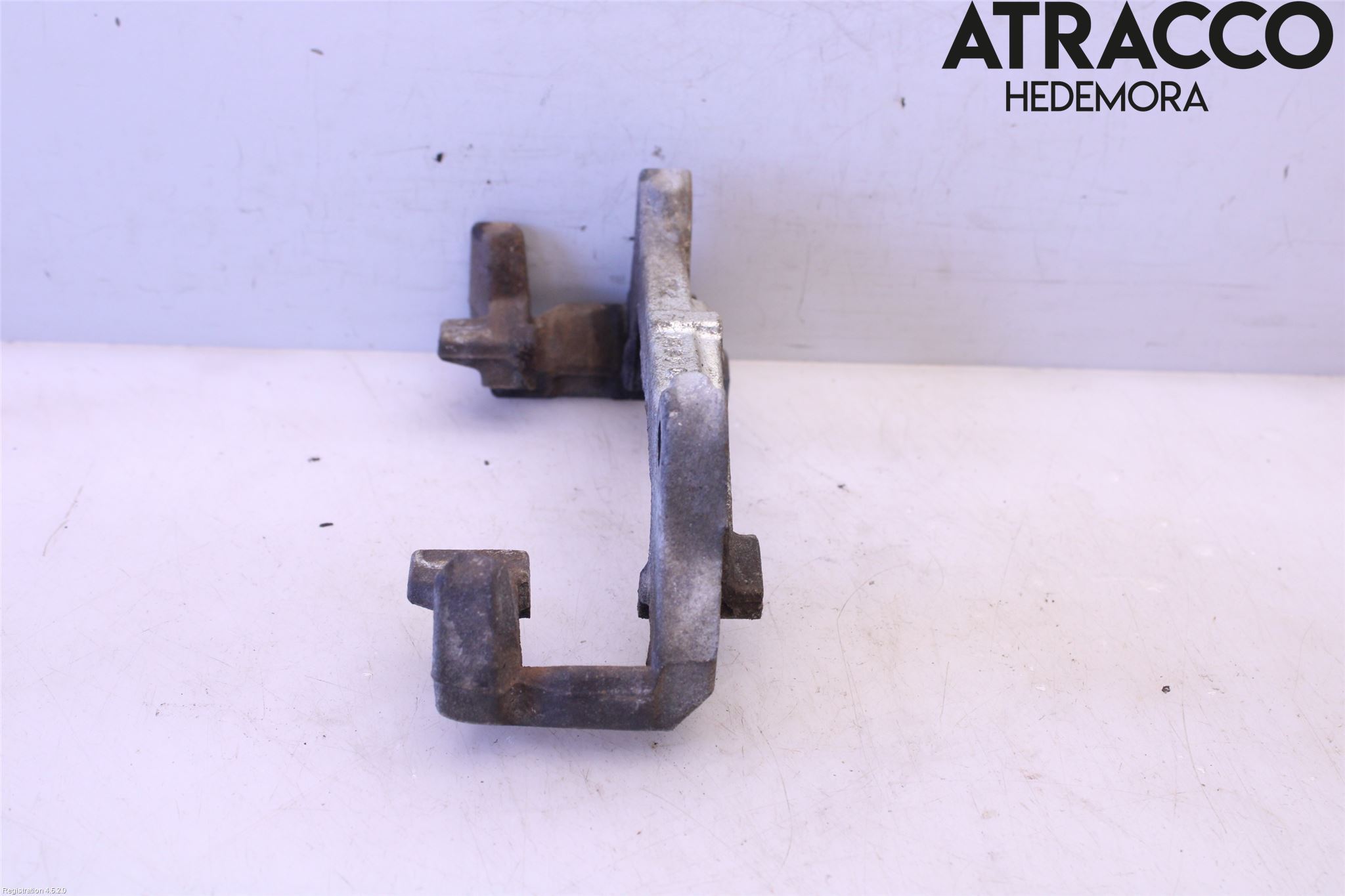 Toyota YARIS XP21 20- Bremsecaliper Feste Holder