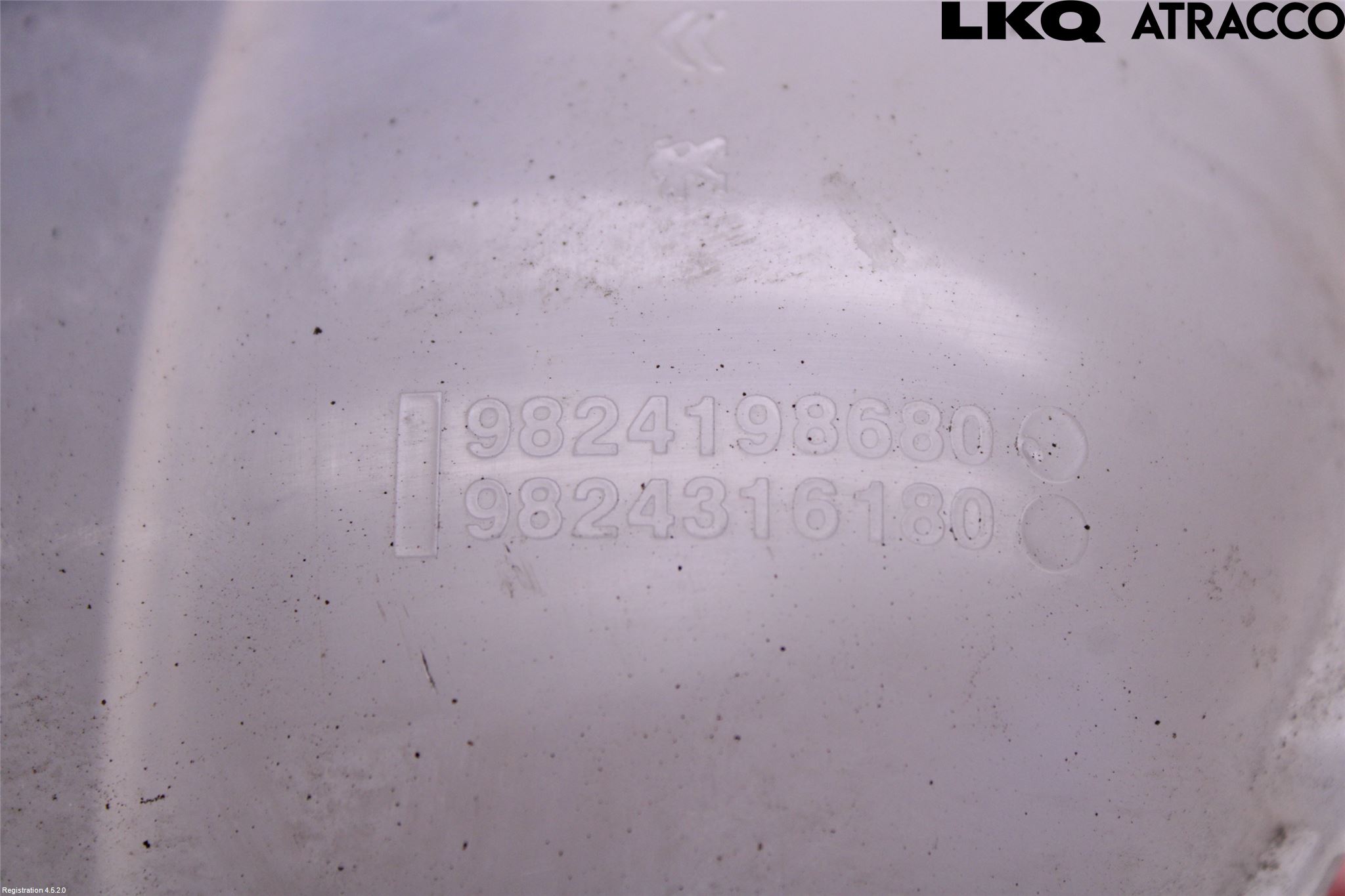 Peugeot 2008/E-2008 20- Ekspansjonstank