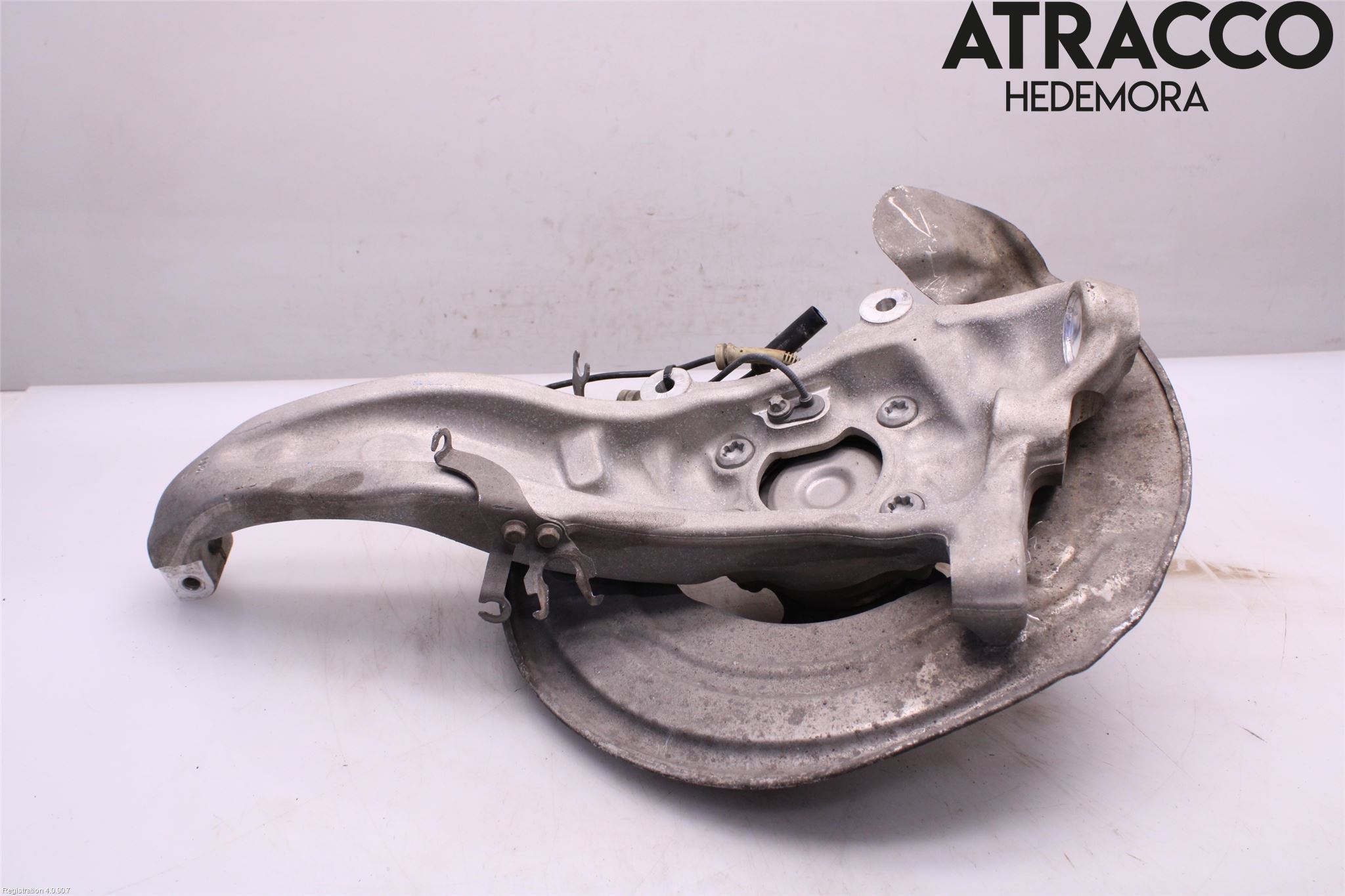 BMW 5 G30/G31/F90 17-23 Spindel Hf
