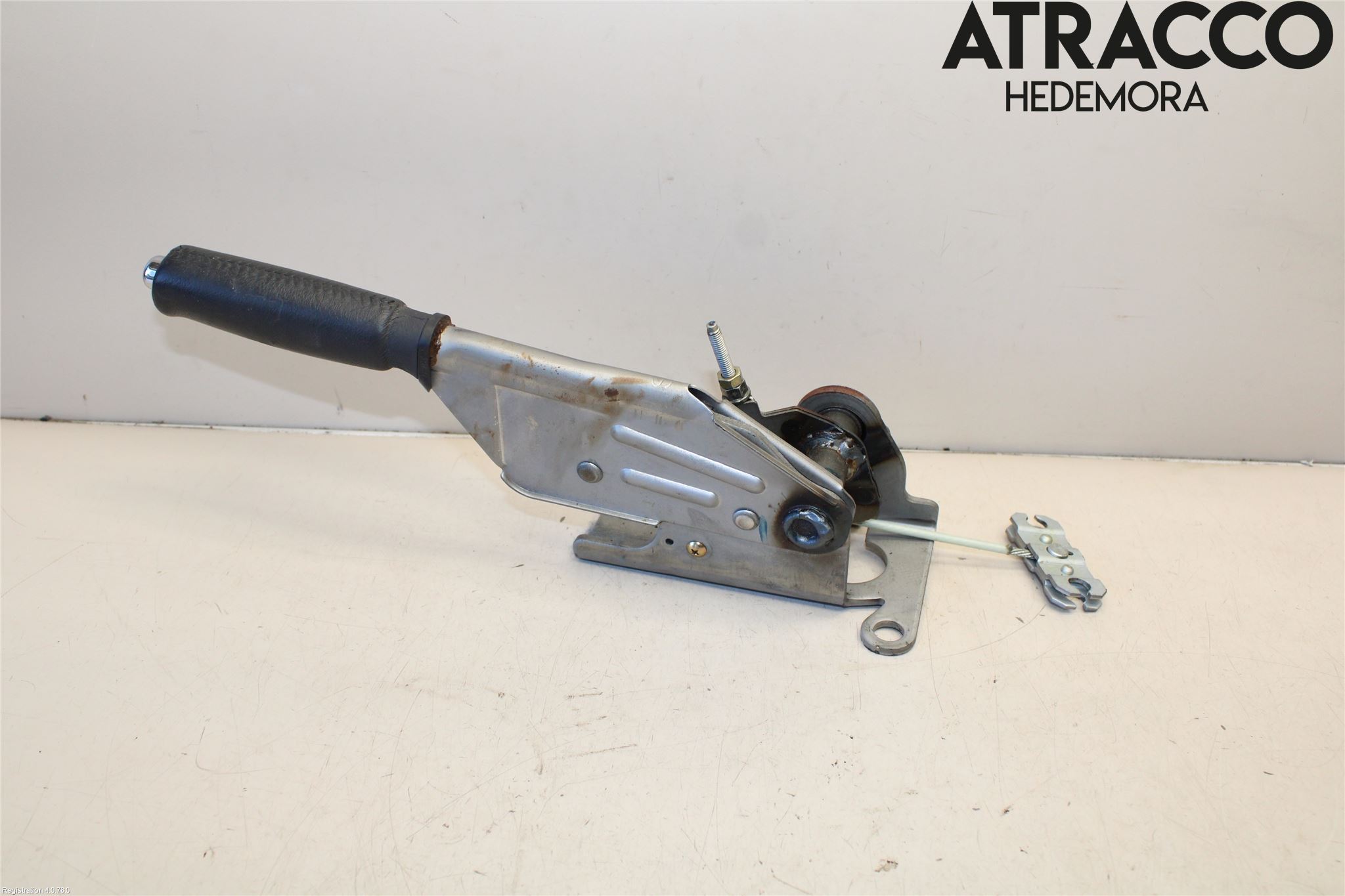 Subaru IMPREZA II  06-07 Parkbremsarm-Handtak