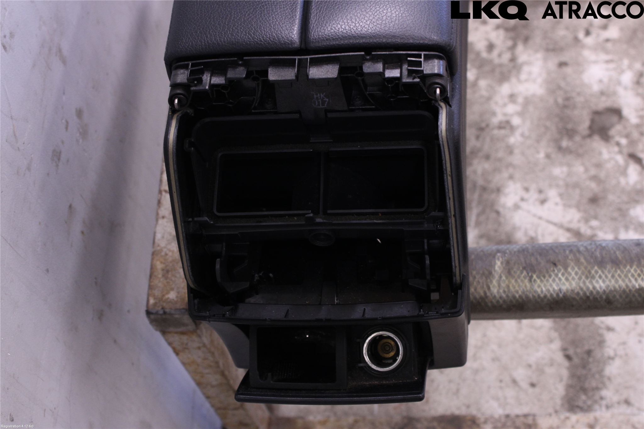 Mercedes-Benz MB E-KLASS (W212) 09-16 Innr Konsoll-Lomme