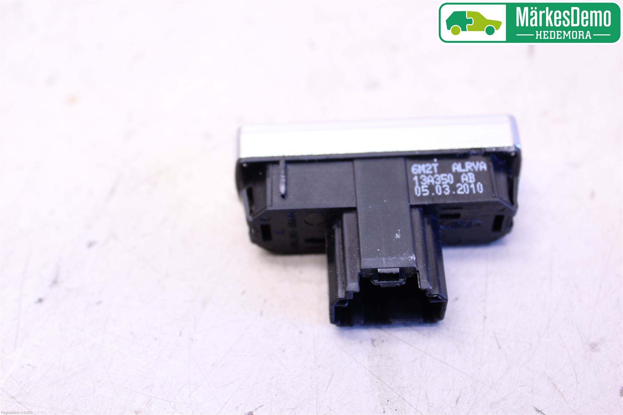 Ford MONDEO 07-15 Bryter Varsel (Nødblink)