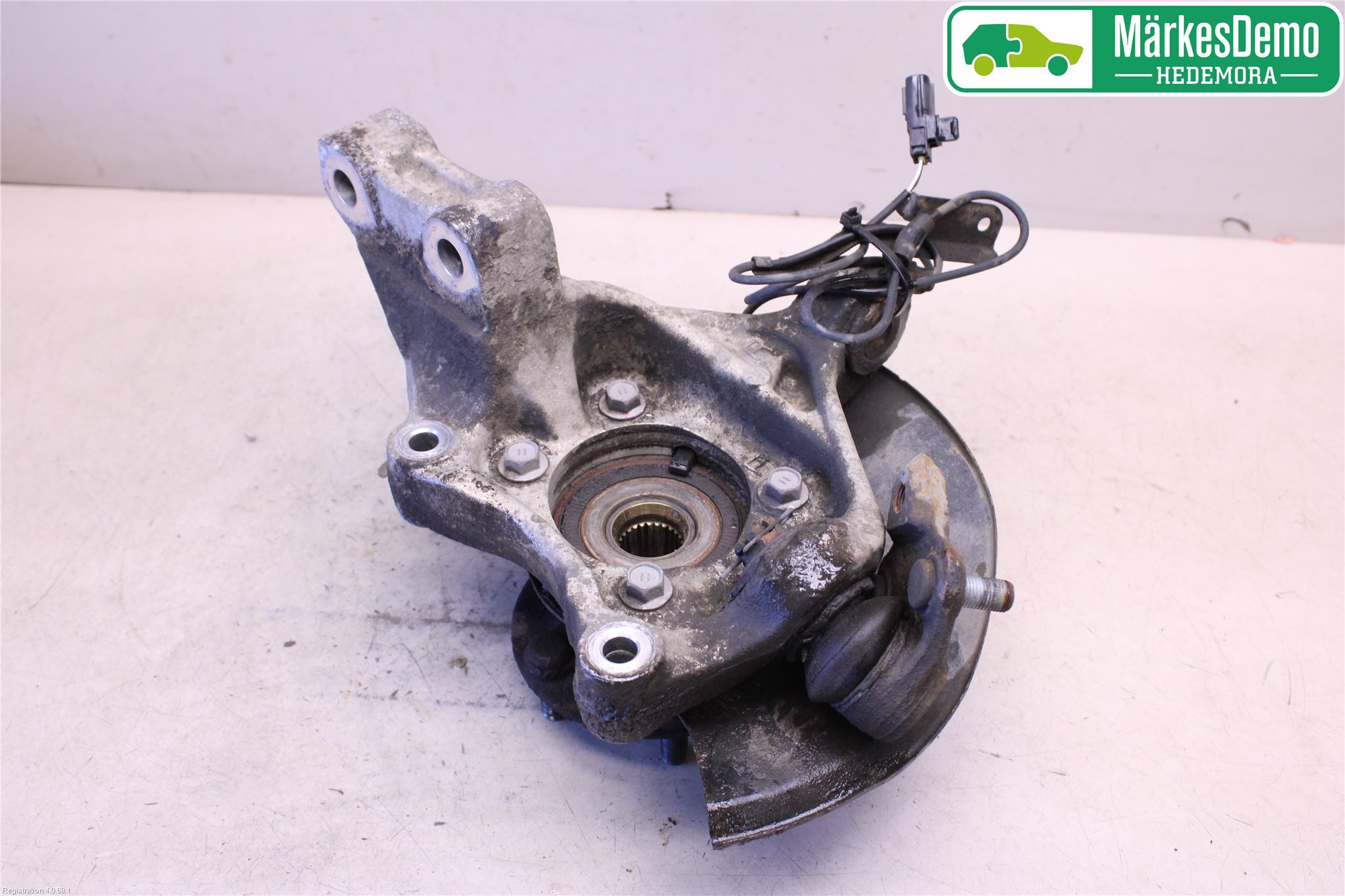 Toyota PRIUS ZVW30 09-20 Spindel Hf