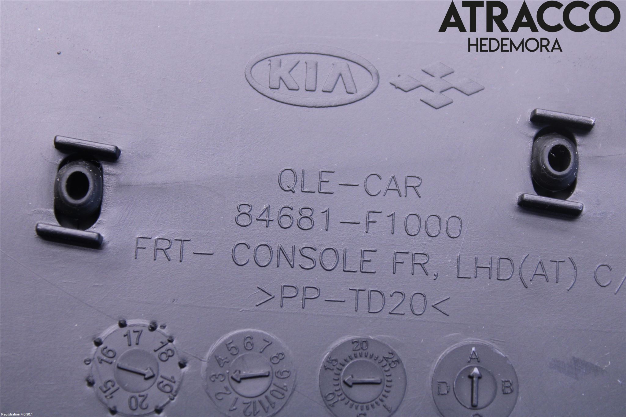 Kia SPORTAGE (QL) 16-21 Instrumentkonsoll Midt