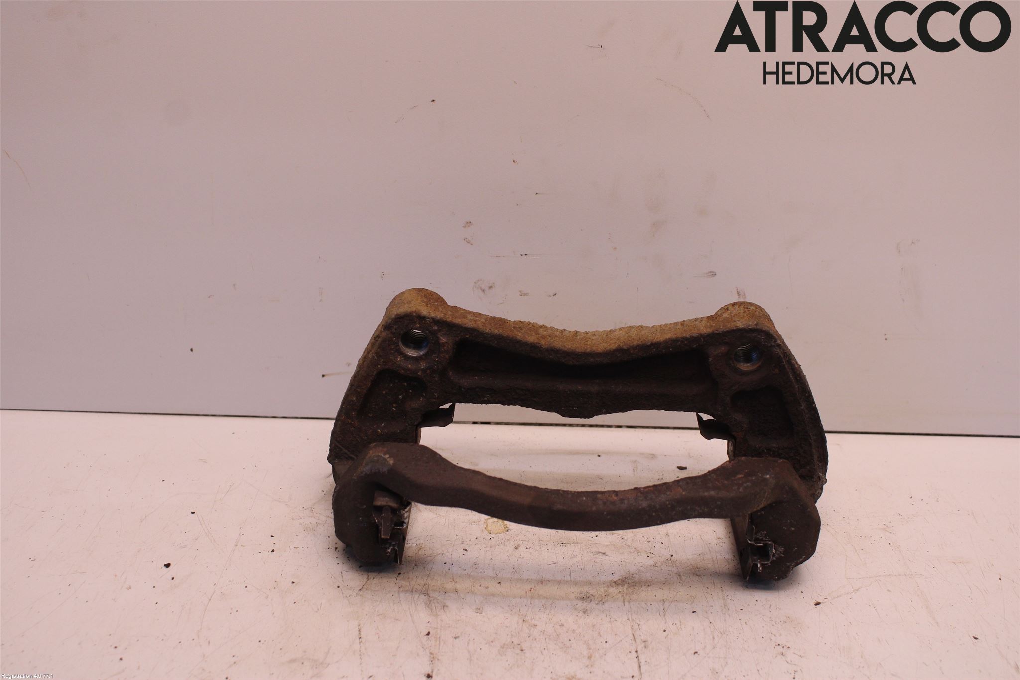 Nissan QASHQAI+2  10-14 Bremsecaliper Feste Holder