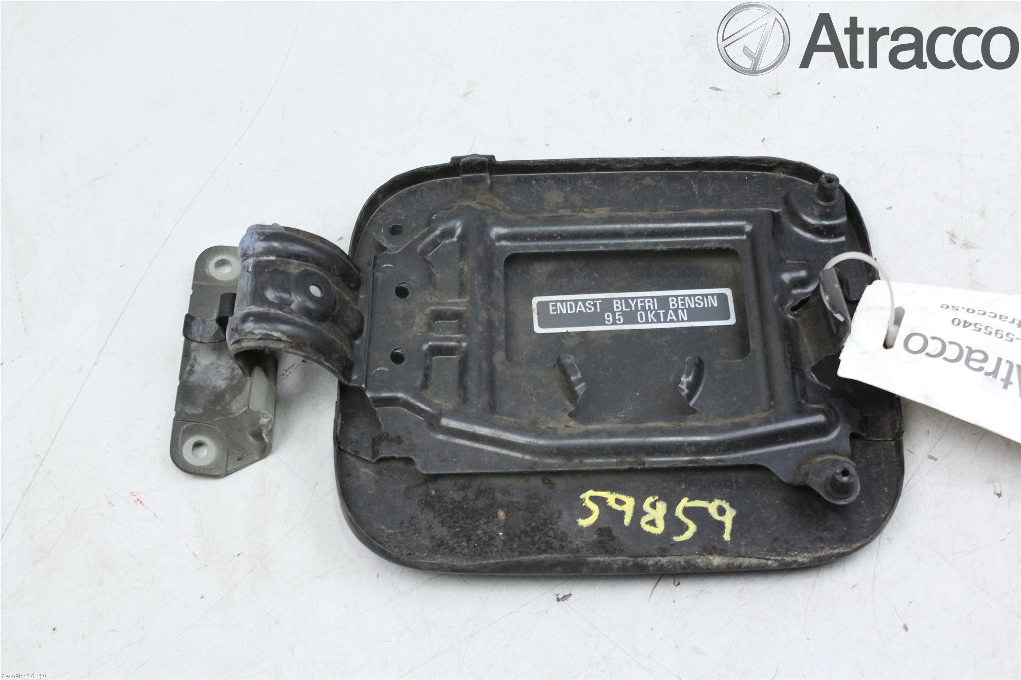 Nissan QASHQAI+2  08-10 Drivstoff Tankluke