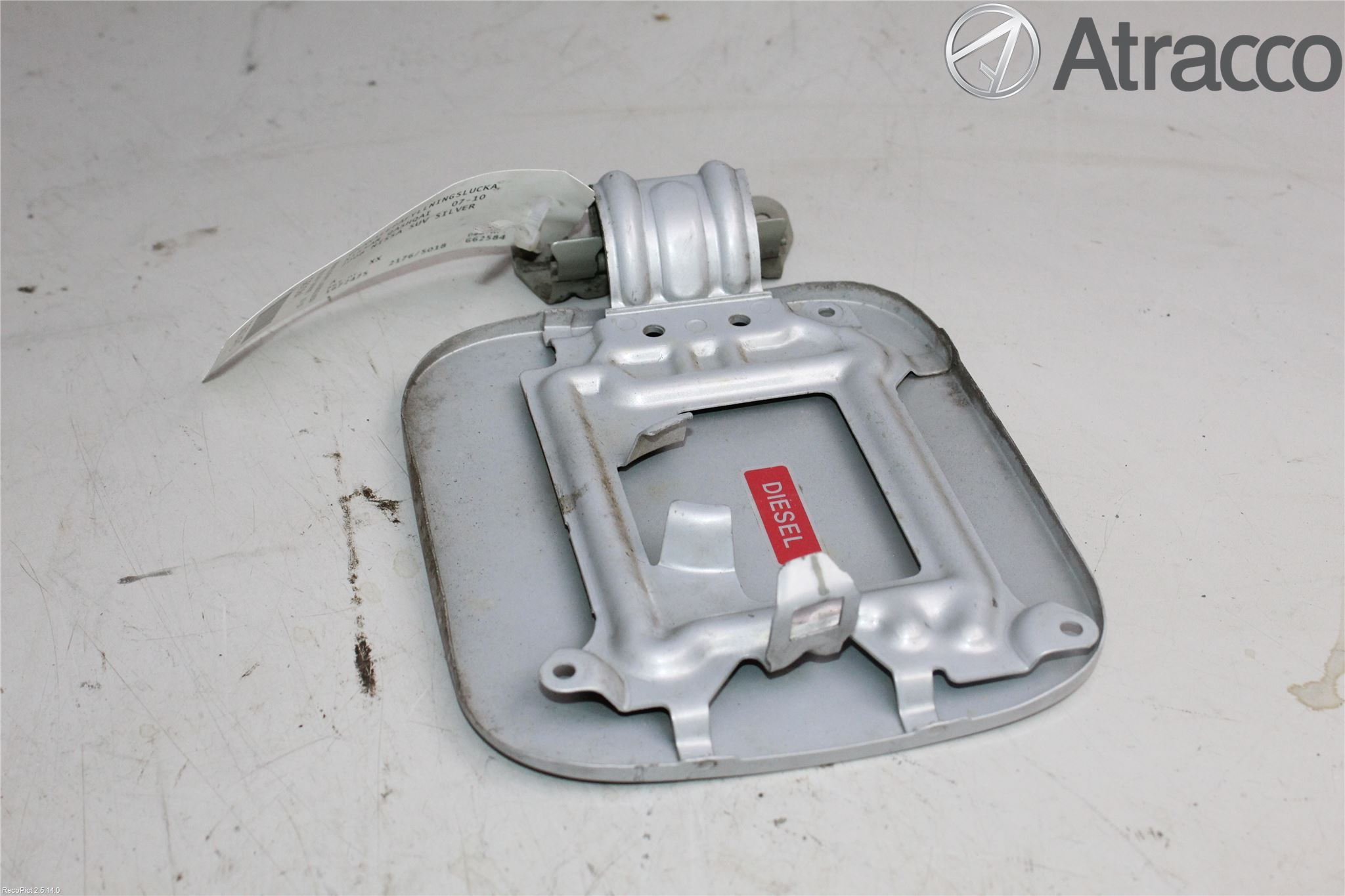 Nissan QASHQAI   07-10 Drivstoff Tankluke