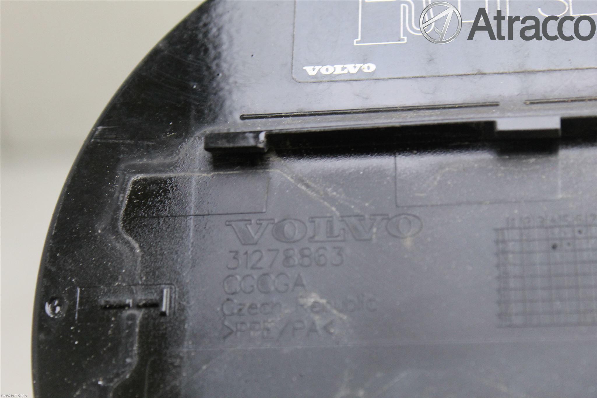 Volvo V40 12-19 Drivstoff Tankluke