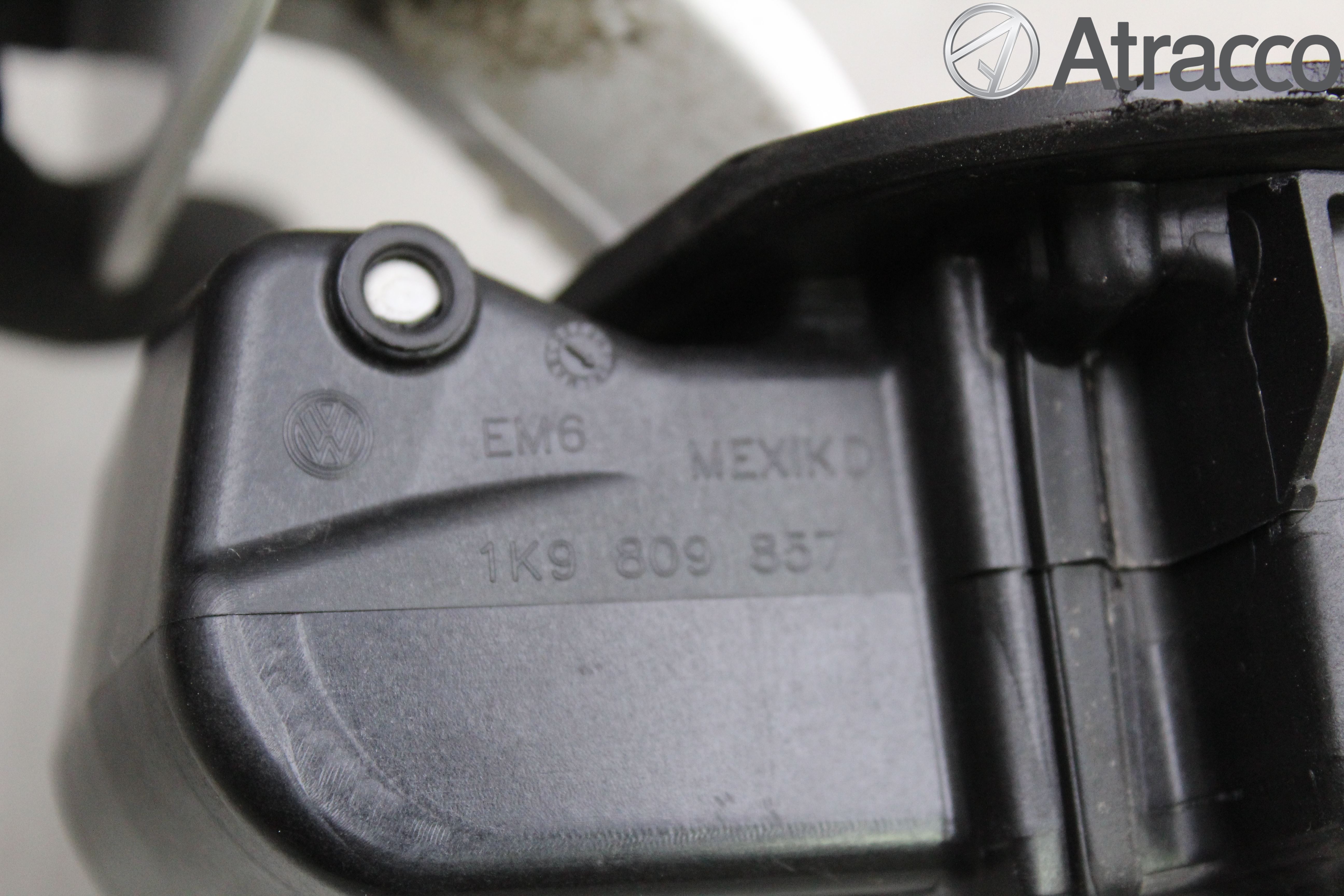 Volkswagen VW GOLF VI 09-13 Drivstoff Tankluke